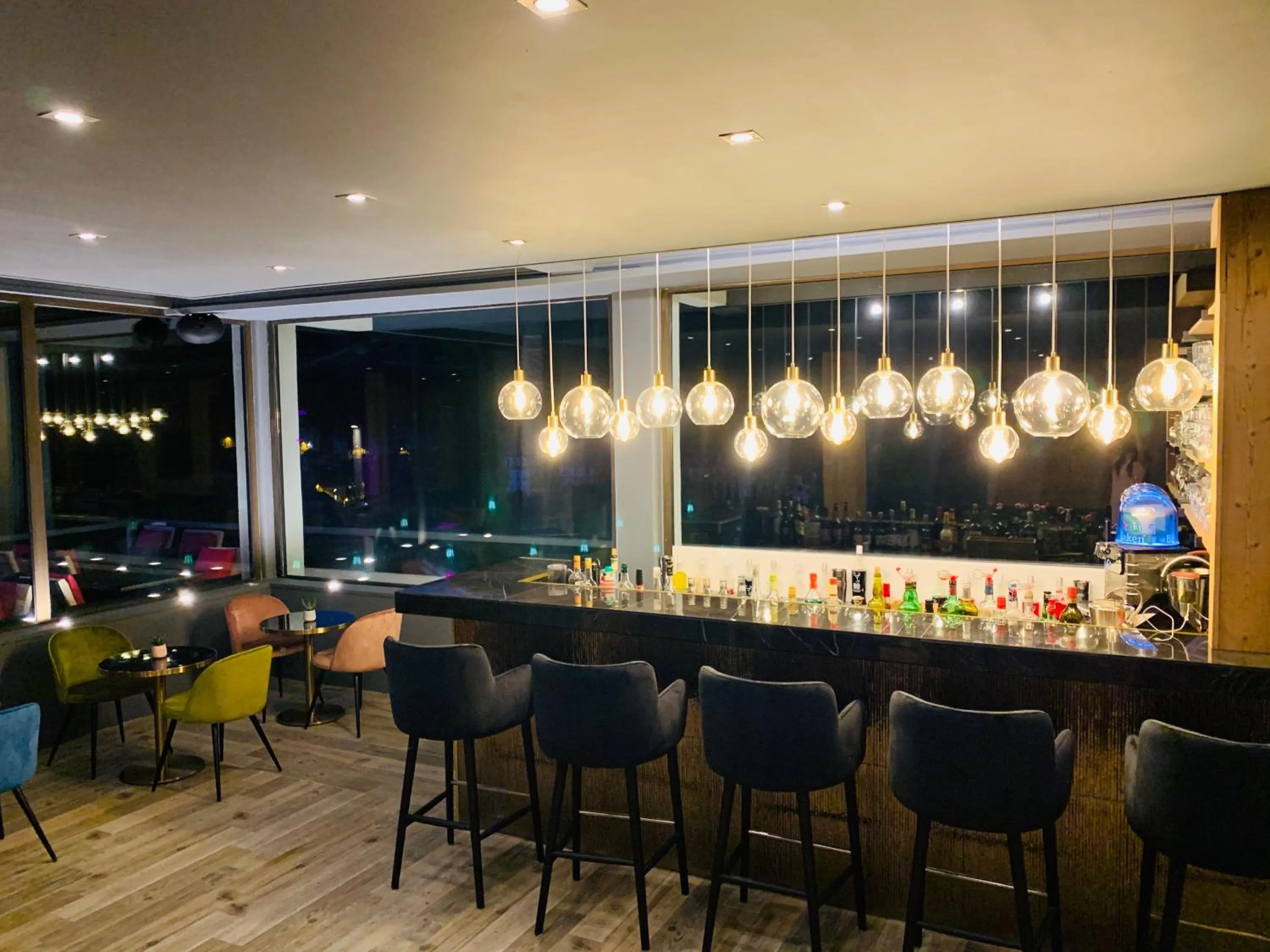 Lounge or bar in Hotel Le Panorama