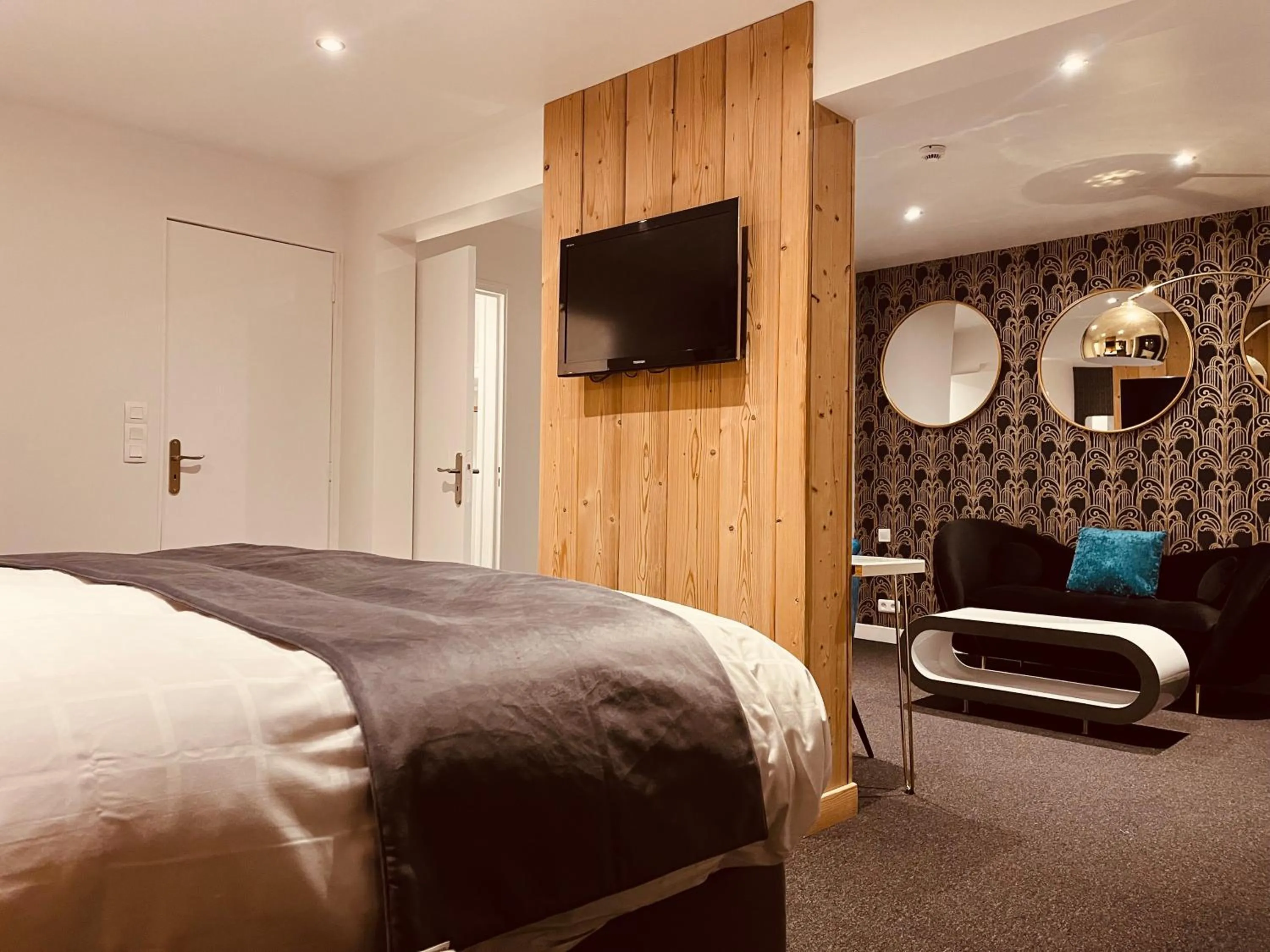 Photo of the whole room, Bed in Hotel Le Panorama