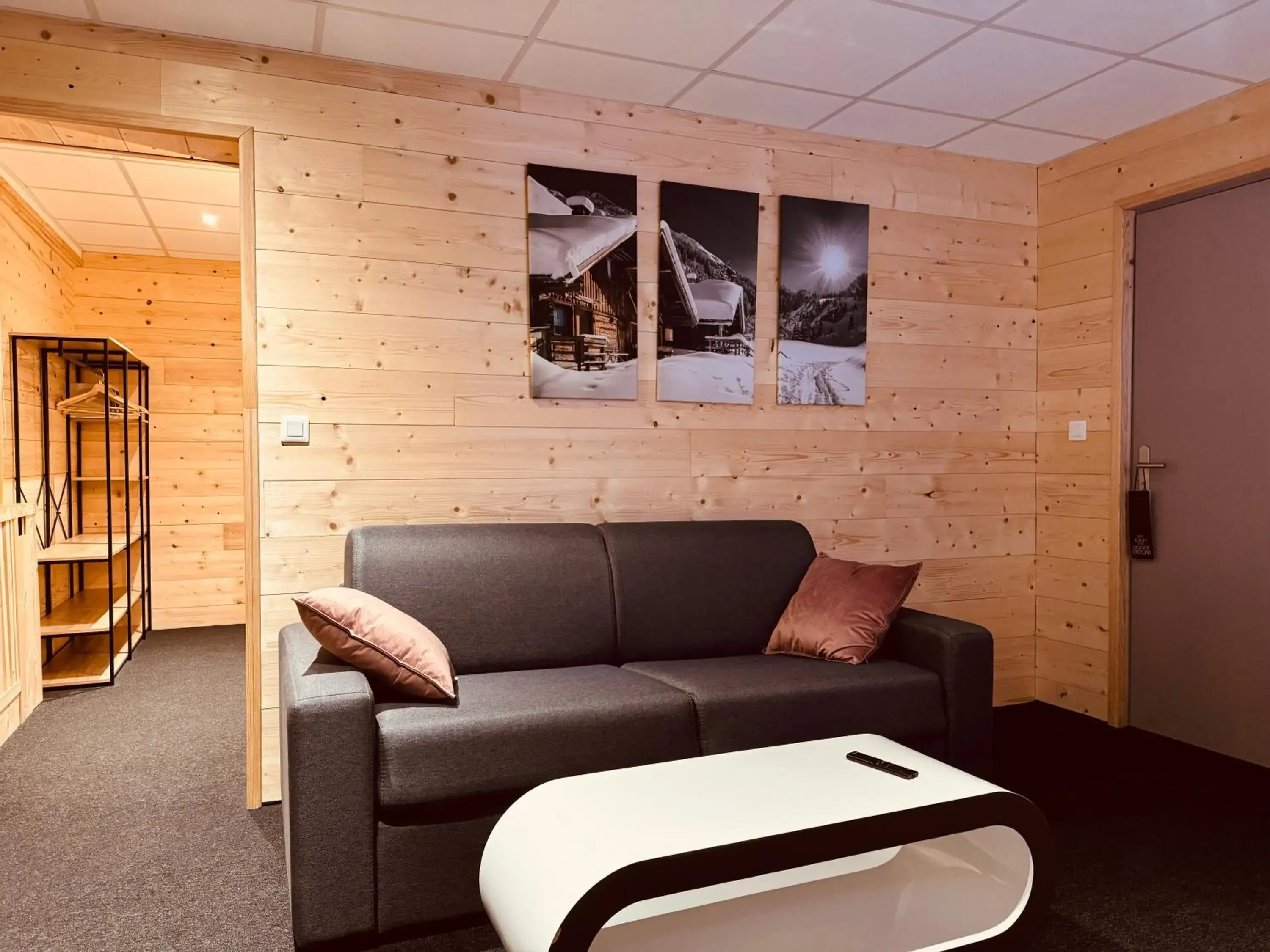 Deluxe Family Suite in The Originals Boutique Hotel Le Panorama Mont Dore Deluxe Family Suite in The Originals Boutique Hotel Le Panorama Mont Dore