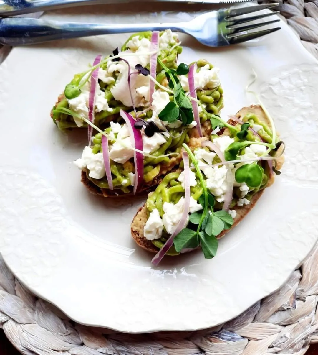 Restaurant/places to eat in St George's Guest House