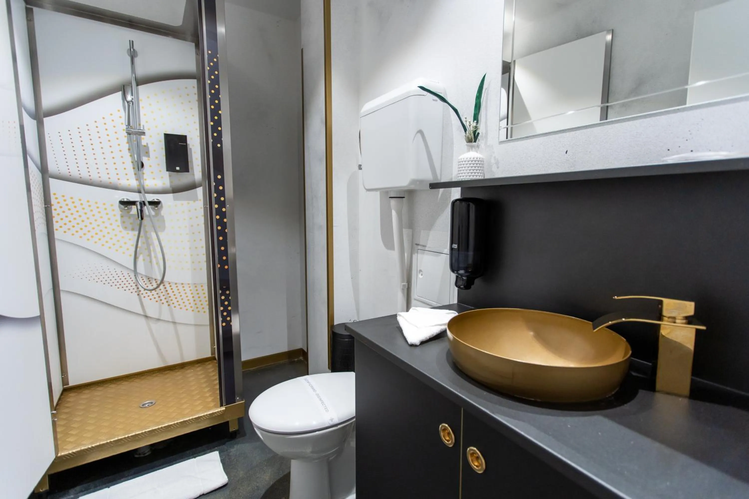 Toilet in Timeout Heritage Hotel Zagreb