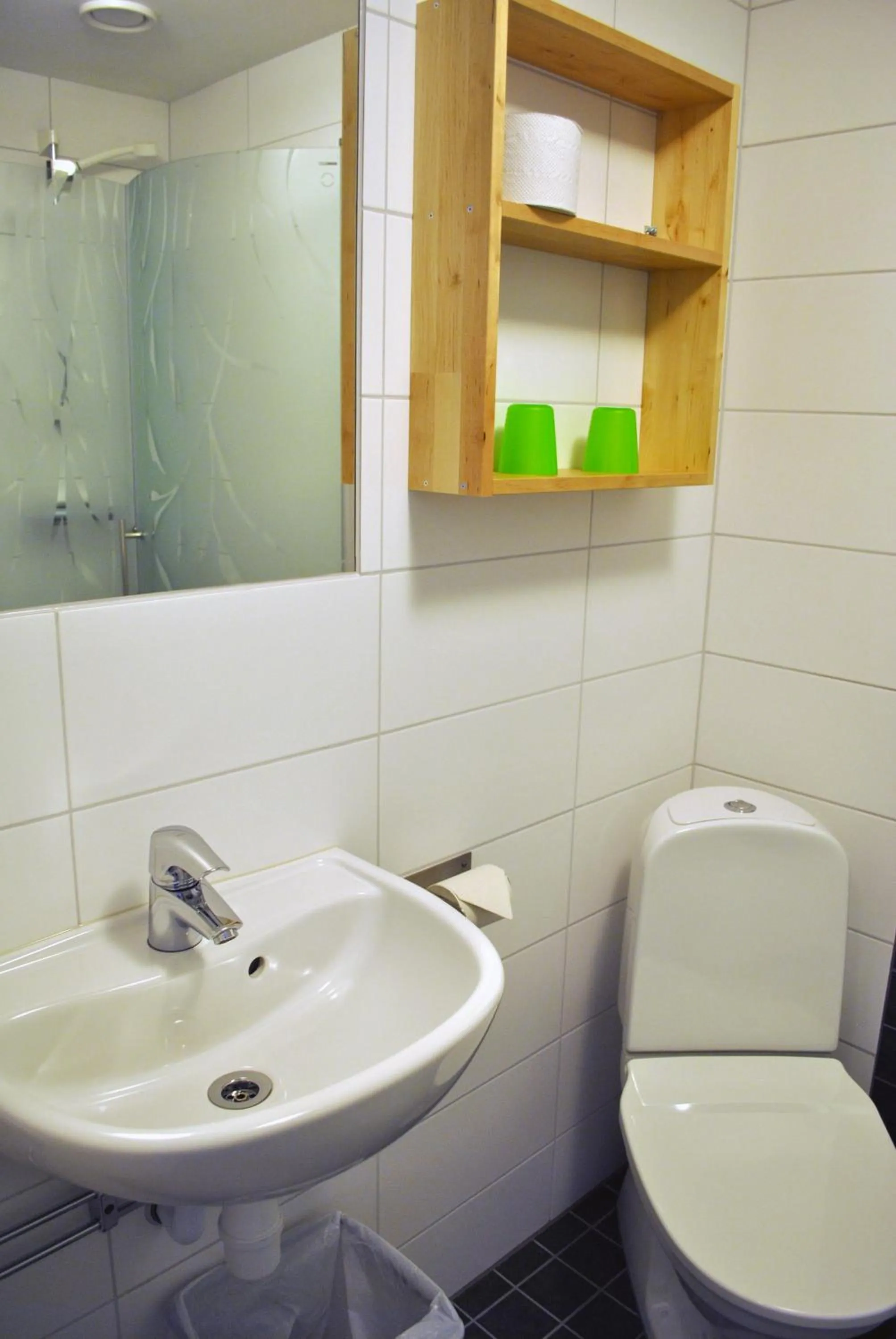 Bathroom in Brink Hotell