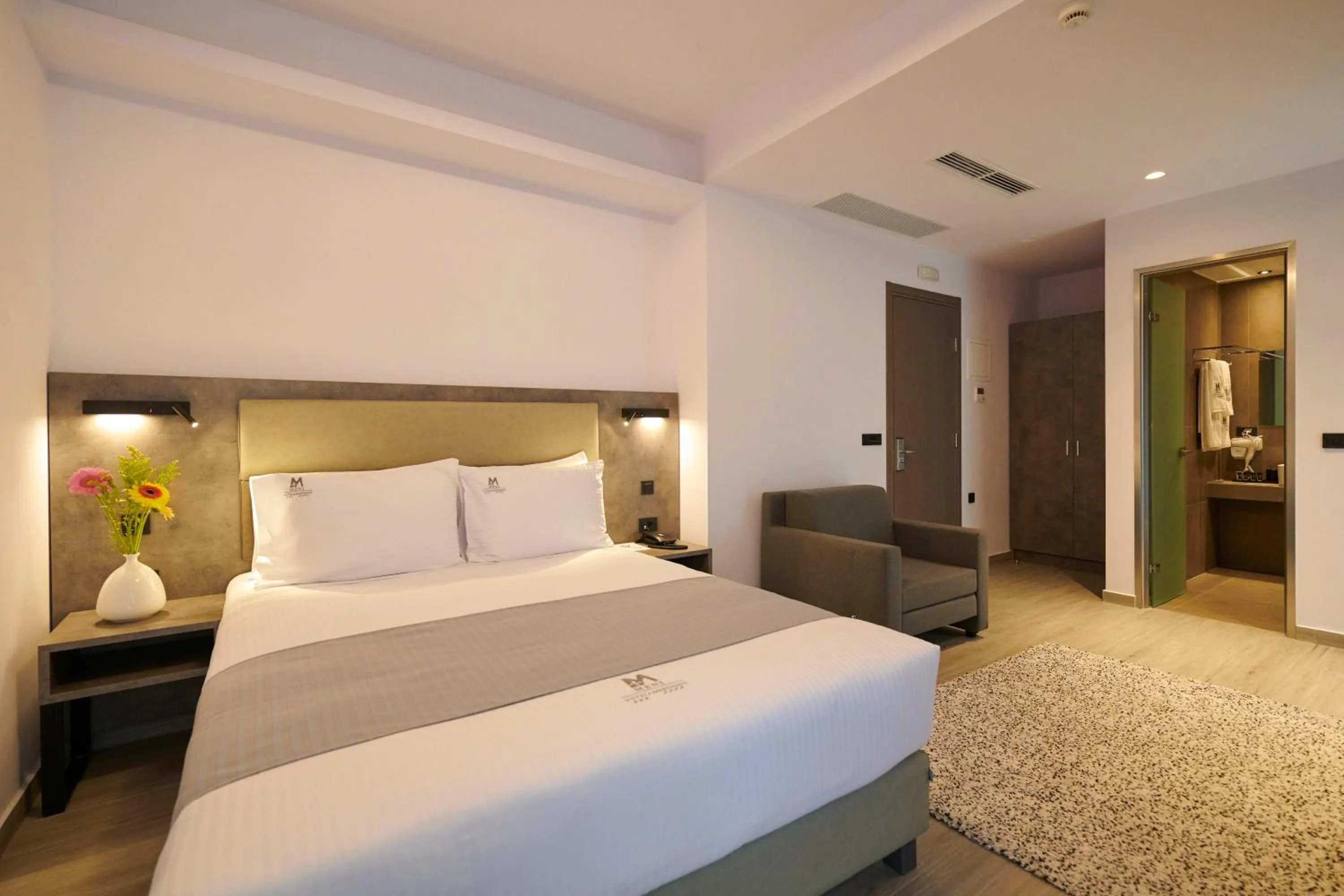 Bedroom, Bed in Meni Hotel & Apartments UNDER NEW MANAGEMENT