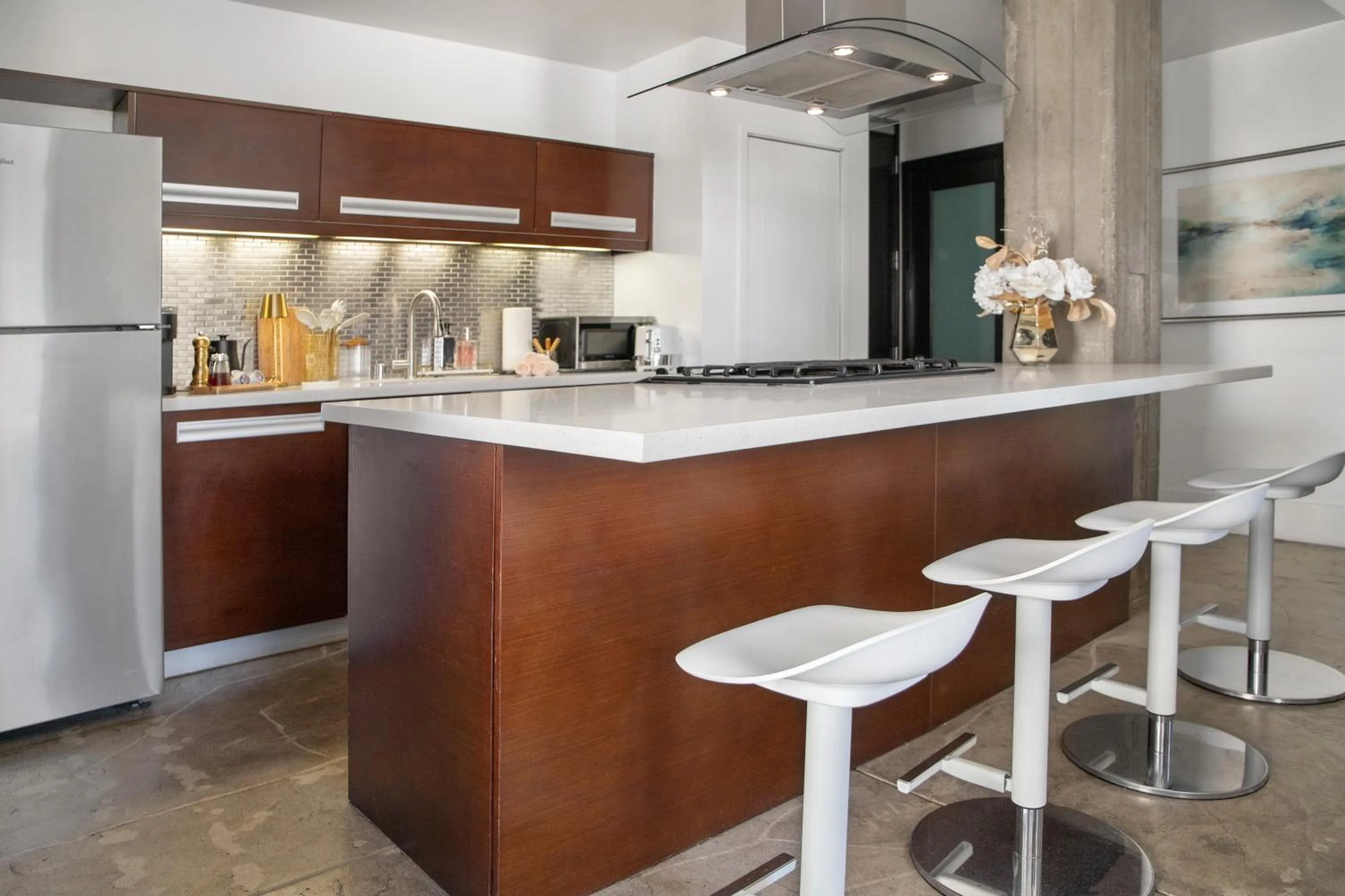 Kitchen or kitchenette in Fashion Loft 2 bedroom Downtown