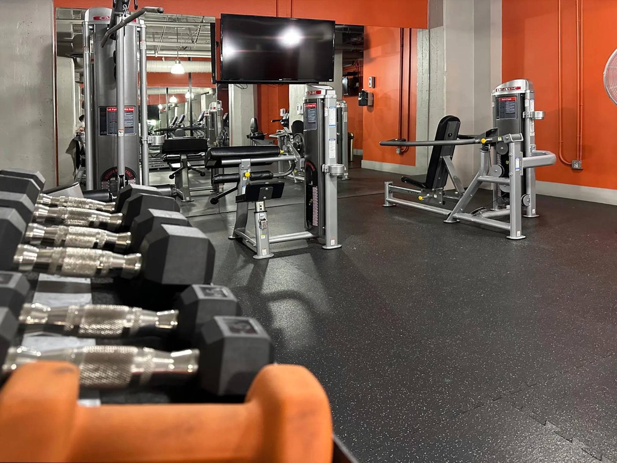 Fitness centre/facilities in Fashion Loft 2 bedroom Downtown