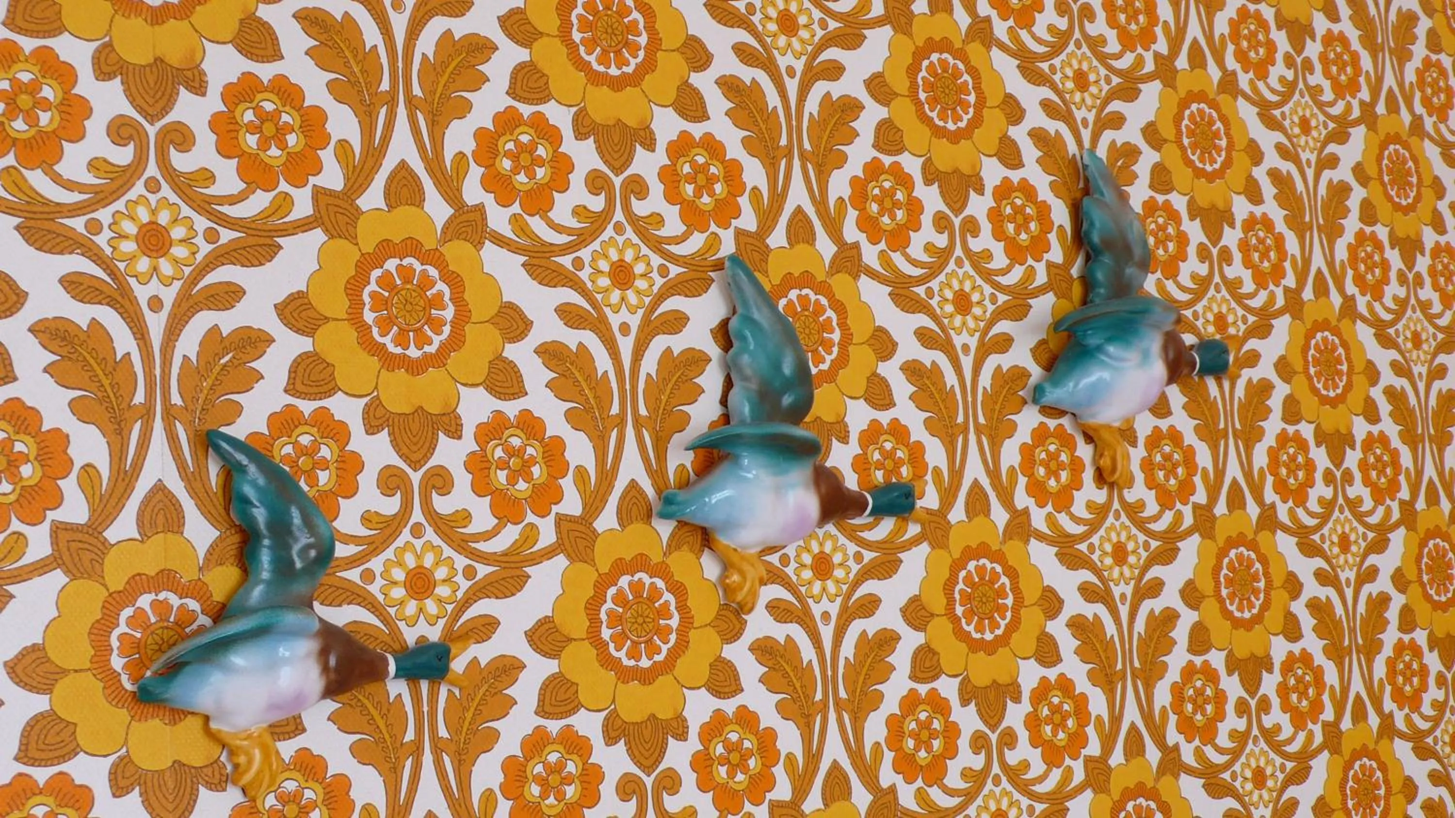 Decorative detail in Snooze