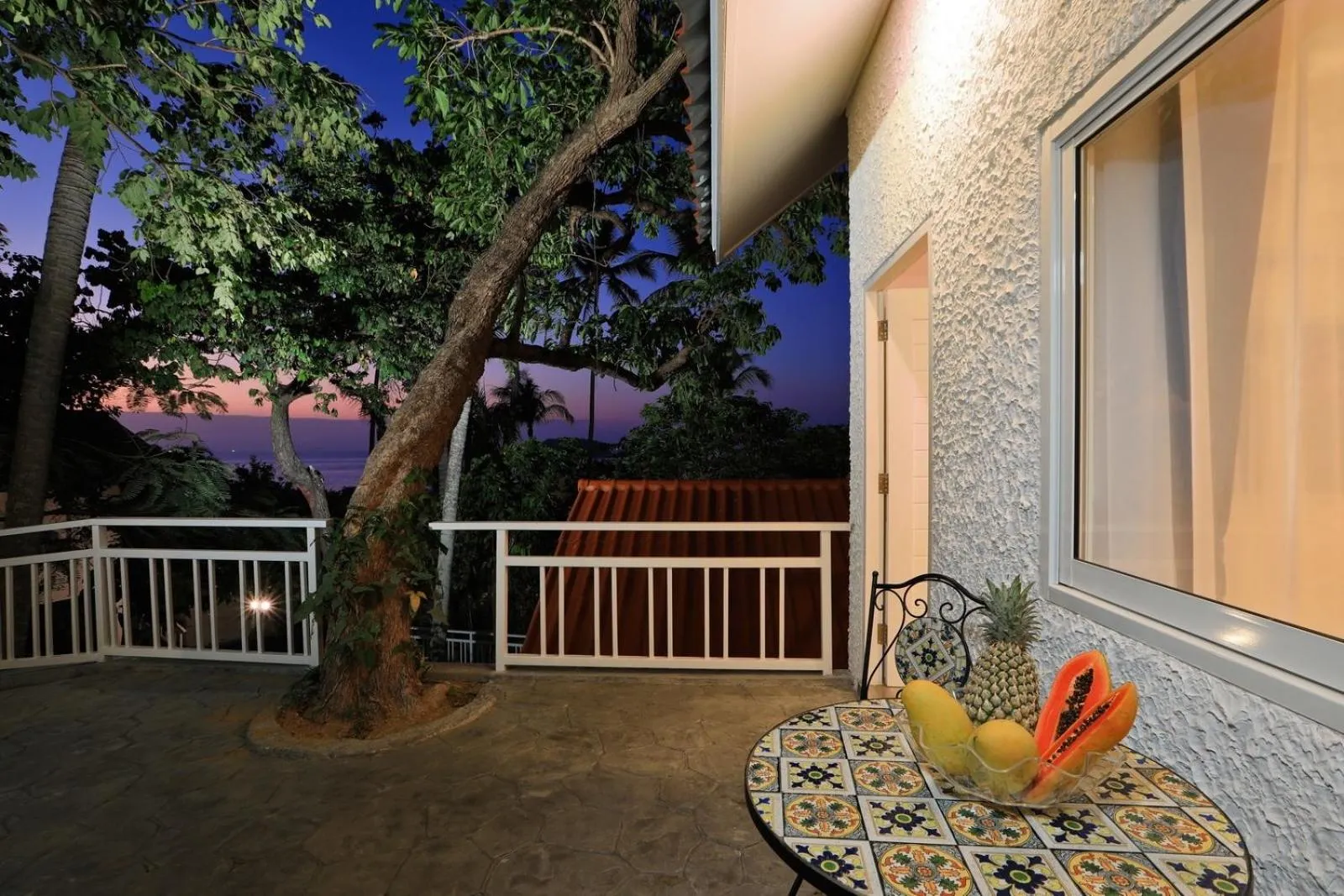 Patio in Kata White Villas