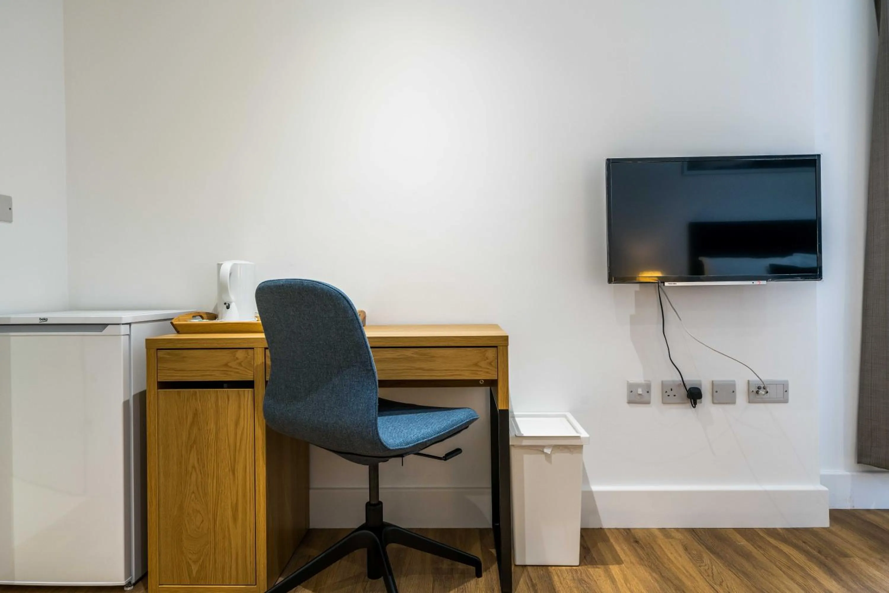 TV and multimedia in Simple Stay