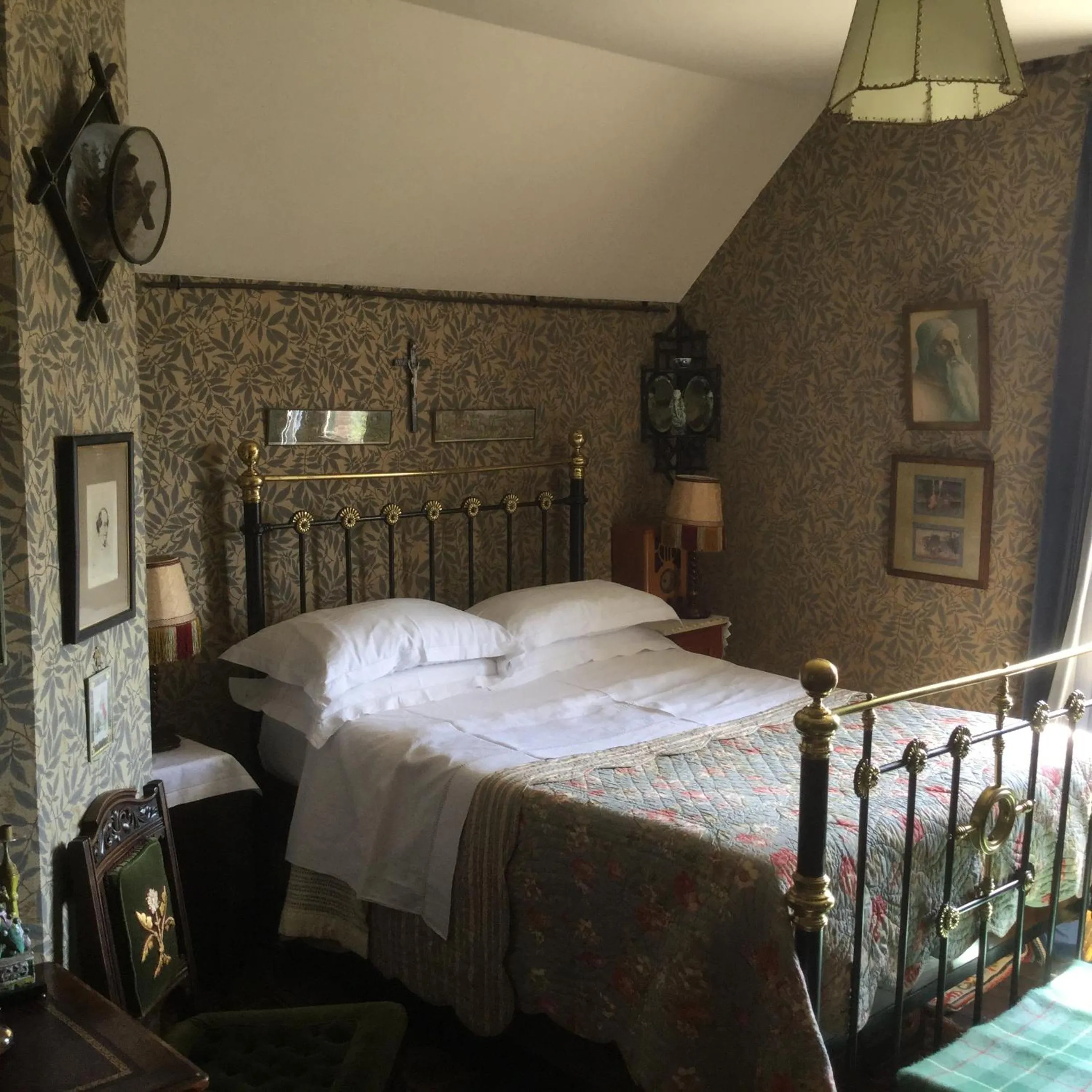 Bed in St Benedict - Victorian Bed and Breakfast