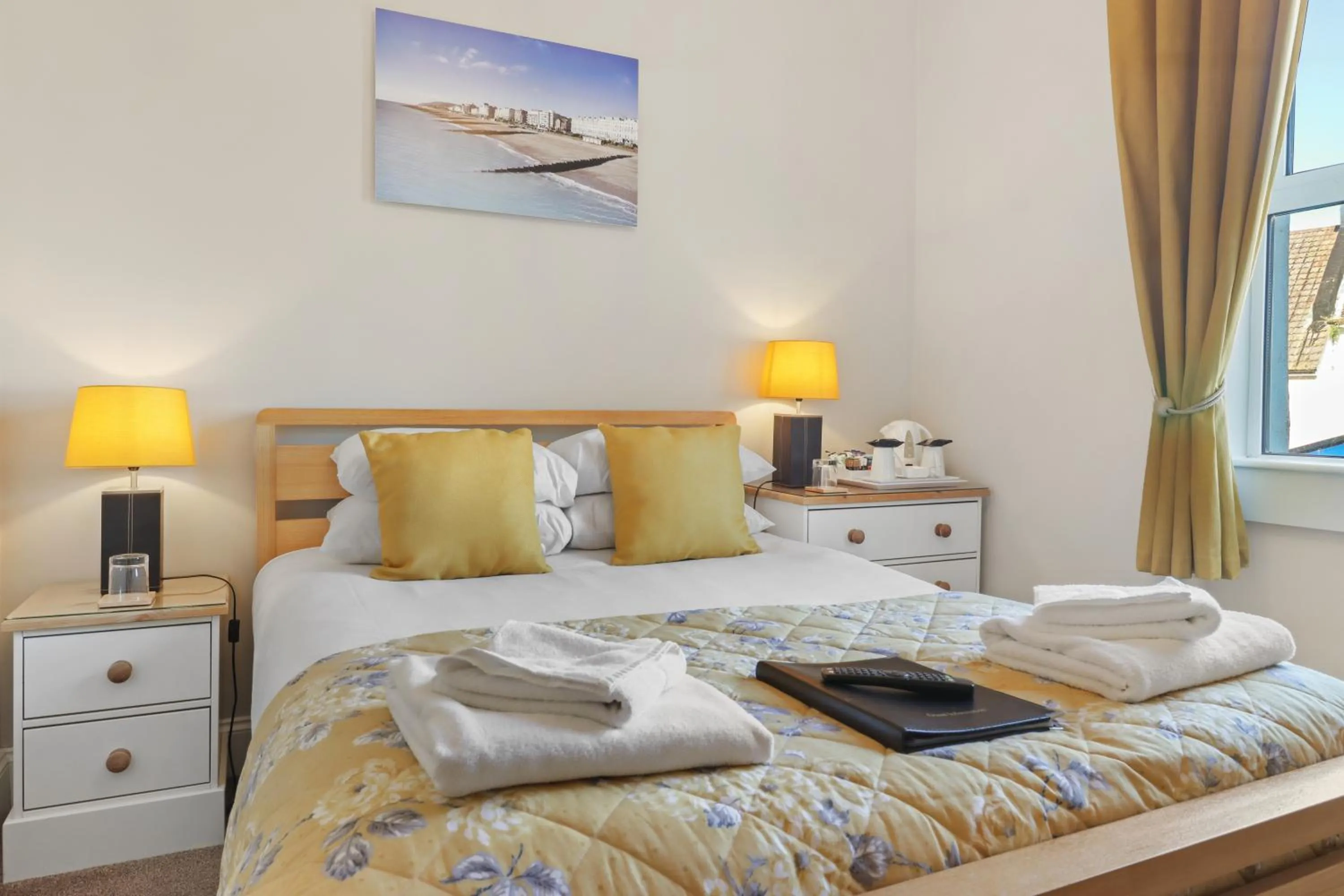 Bedroom, Bed in Beach Front Guest House