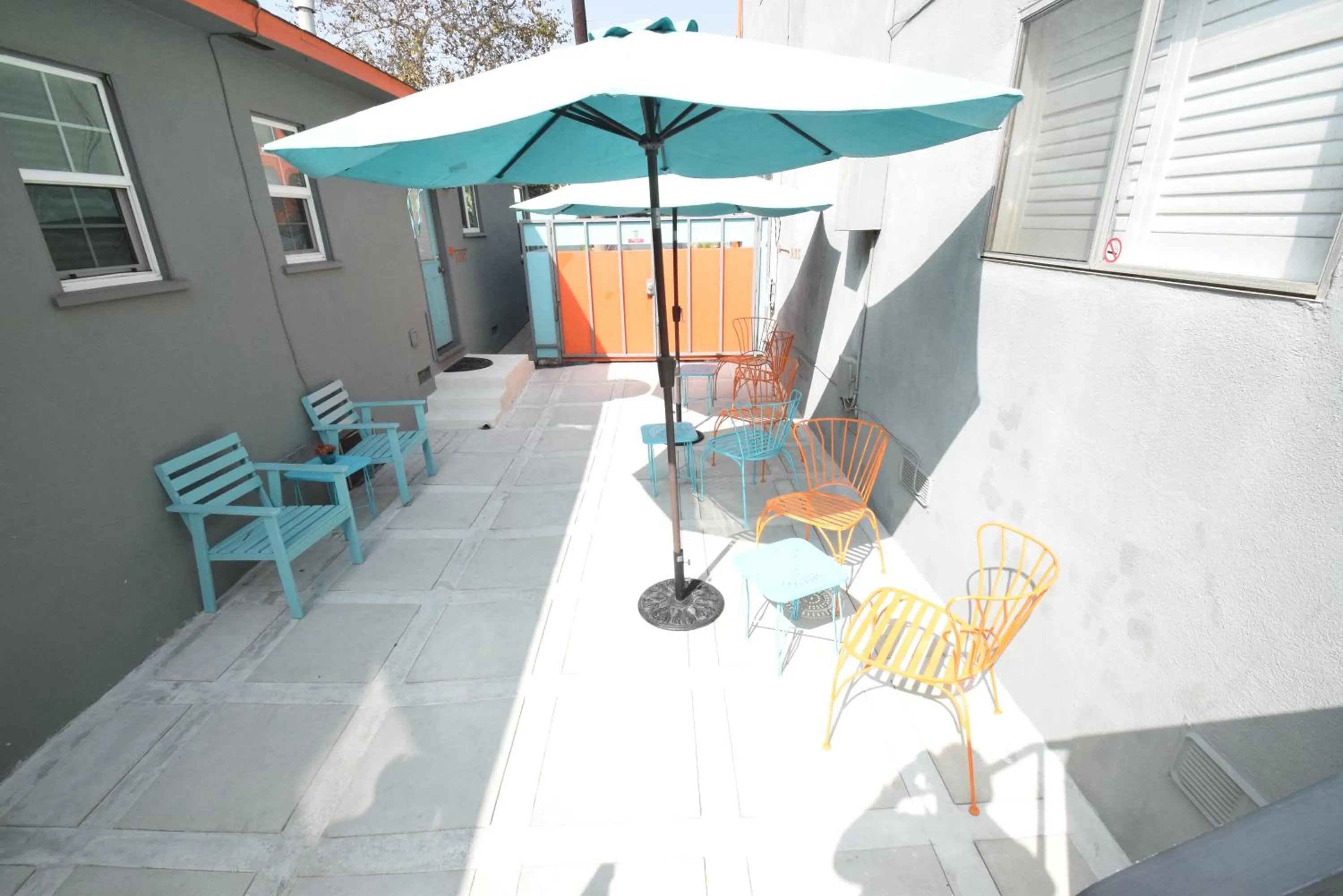 Patio in Venice Beach Apartments Monthly rents