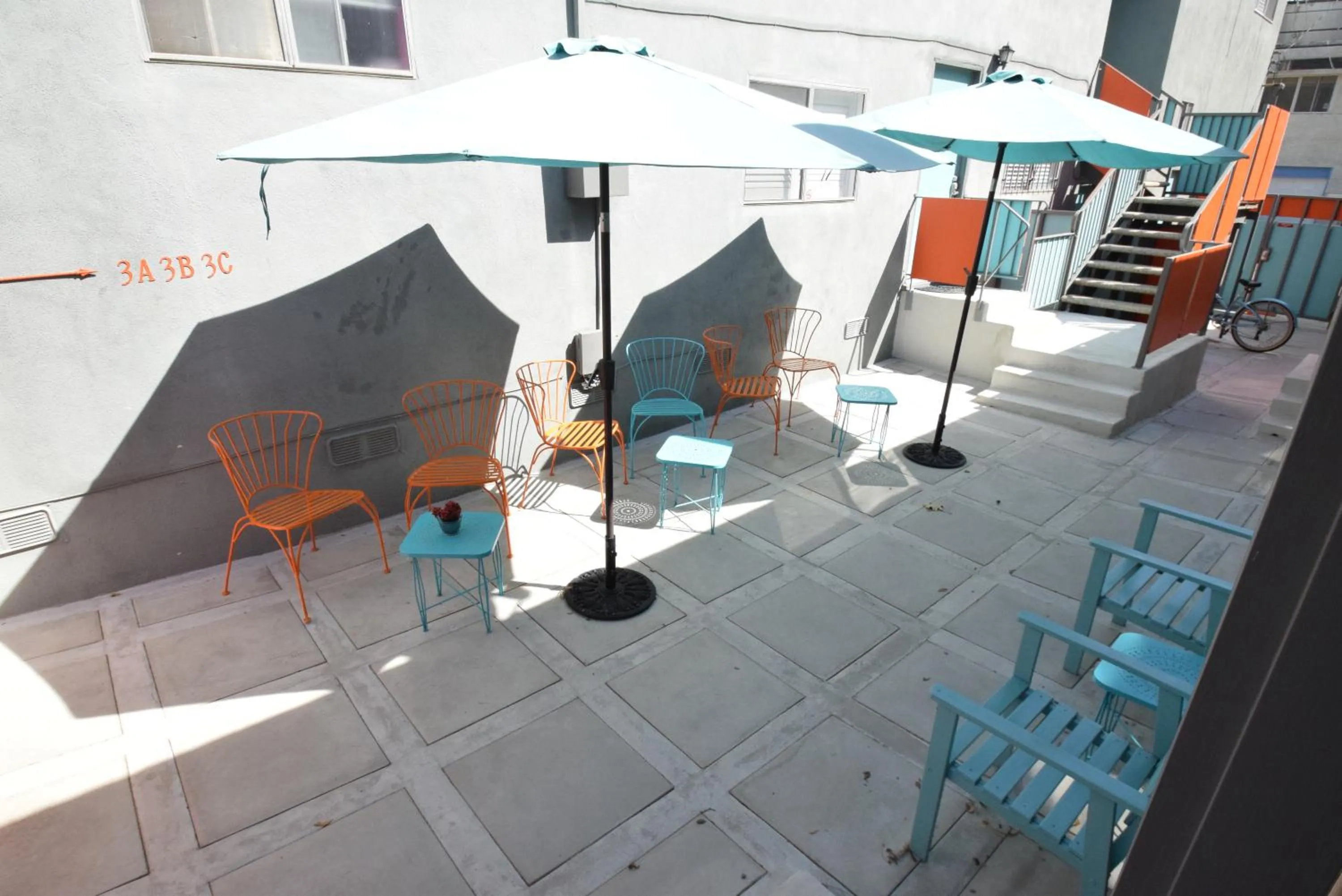 Patio in Venice Beach Apartments Monthly rents