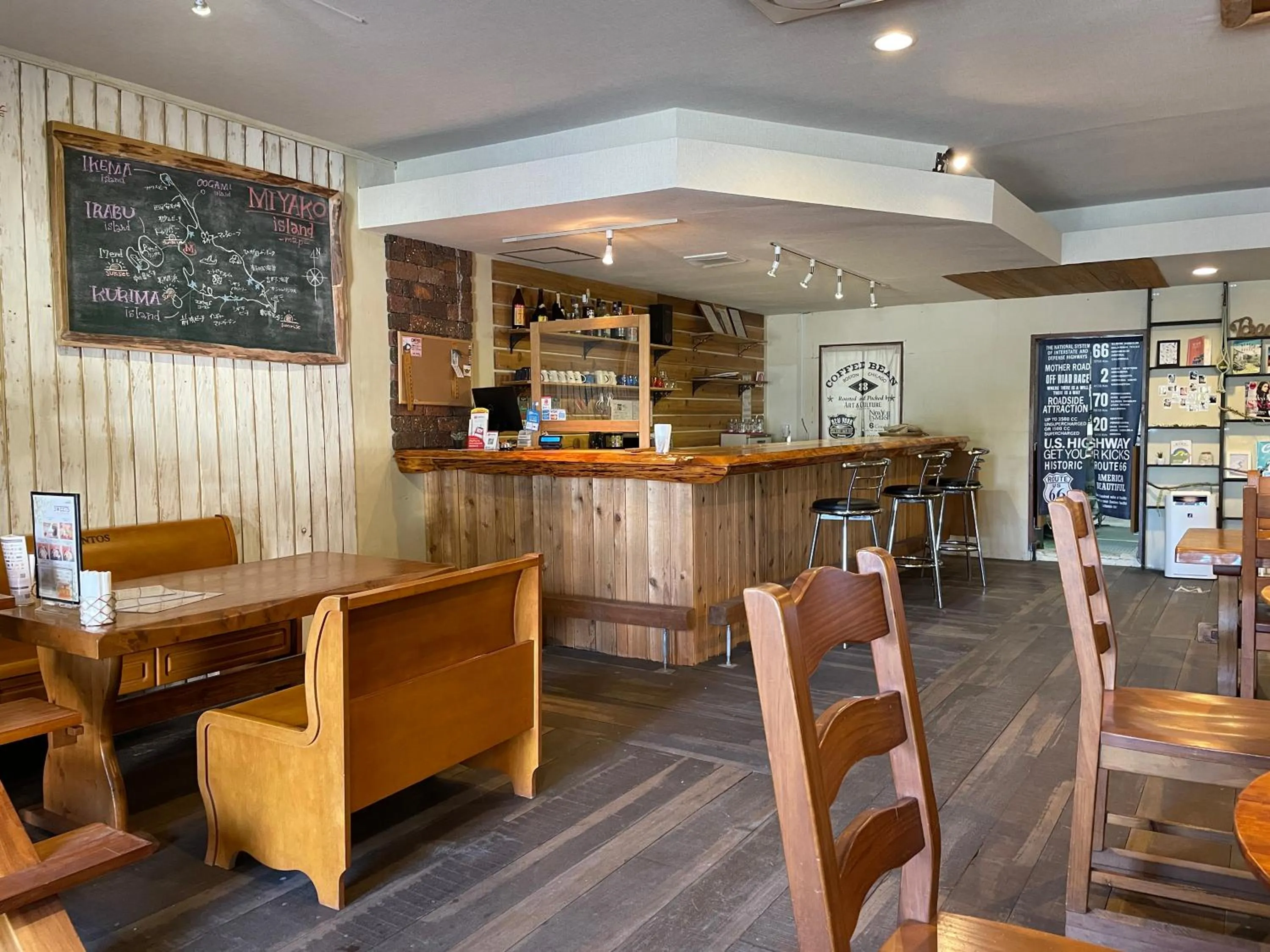 Restaurant/places to eat in Hotel de M