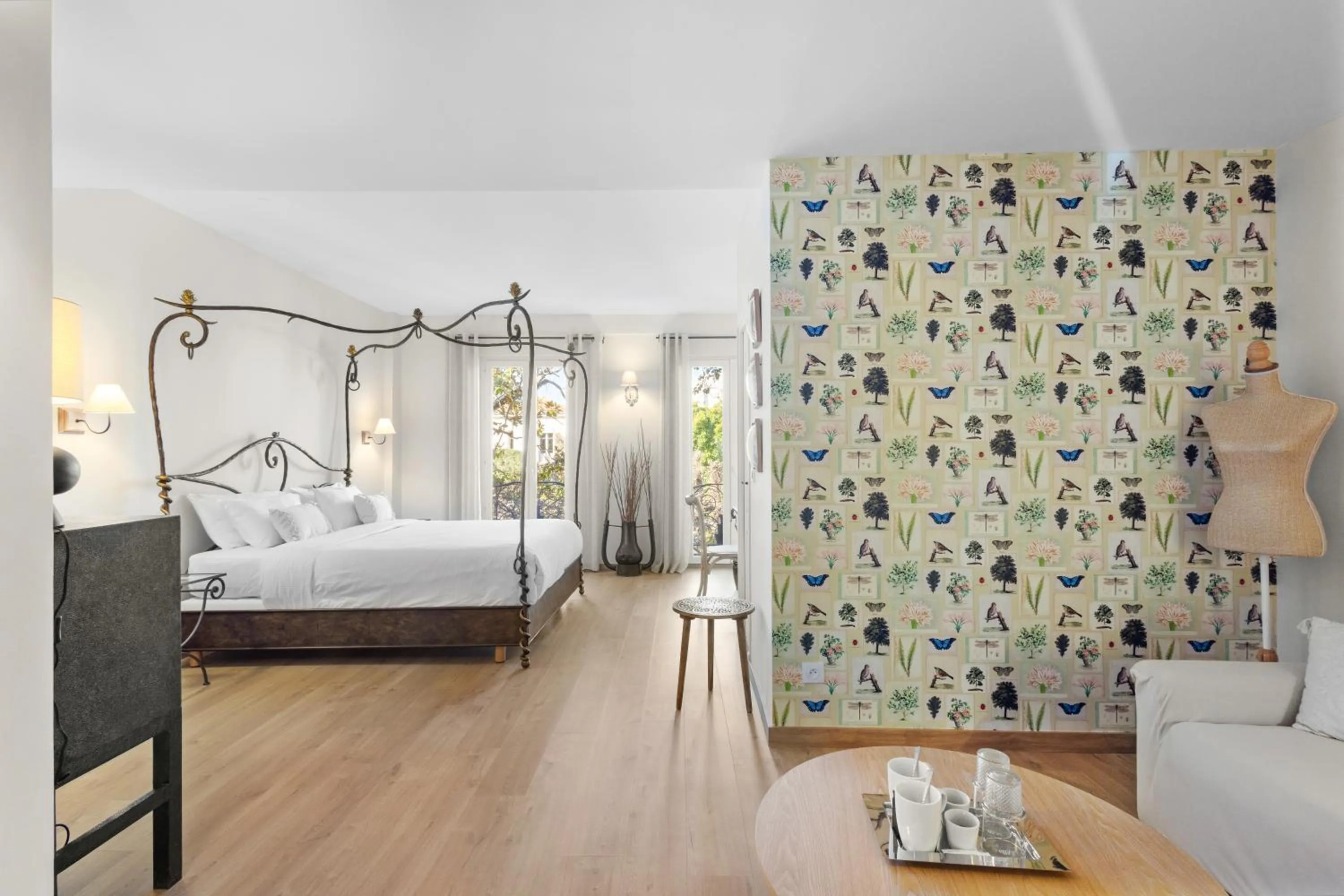 Photo of the whole room, Bed in Hôtel La Villa Sainte Valérie Adults Only