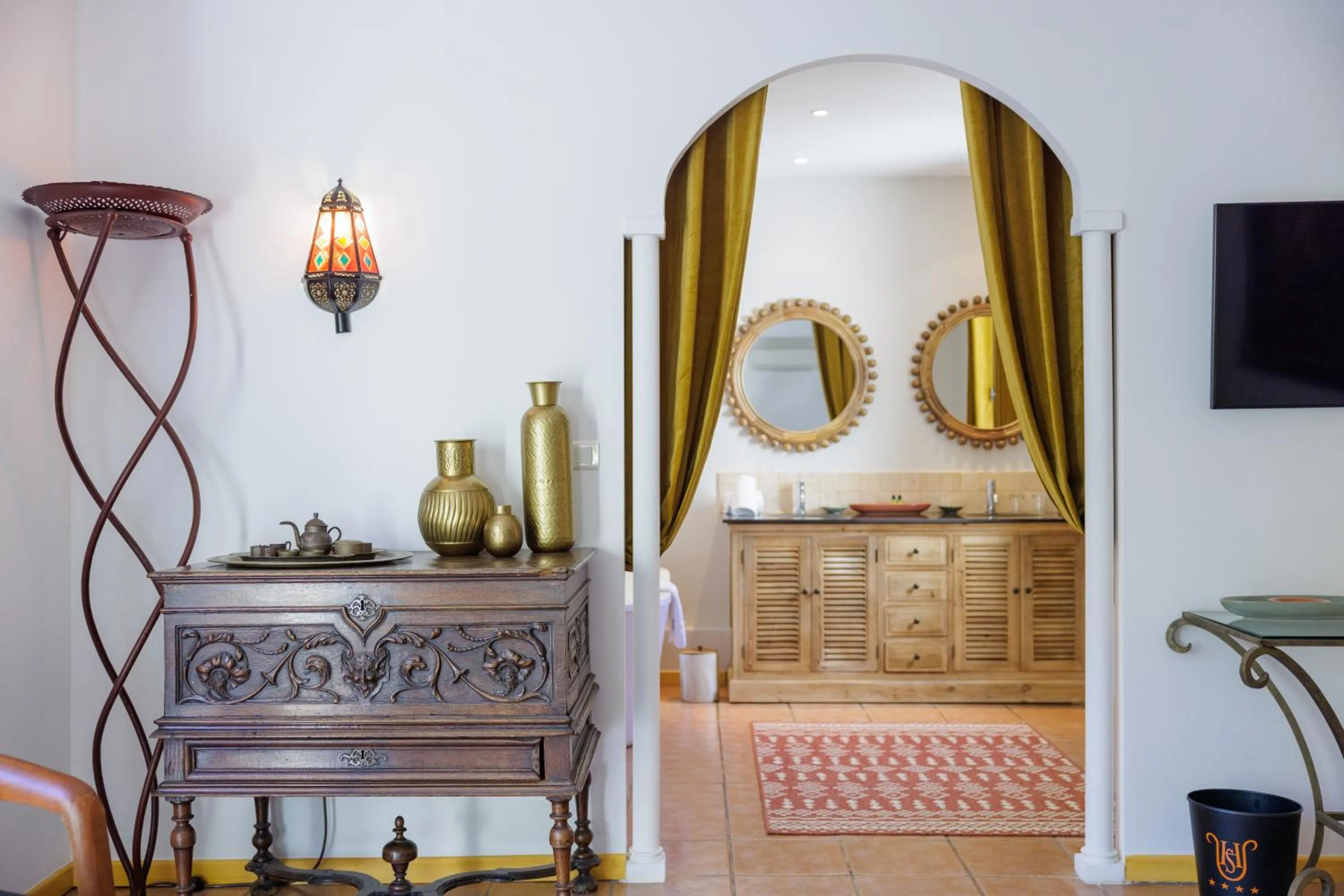 Bedroom in Hôtel La Villa Sainte Valérie Adults Only