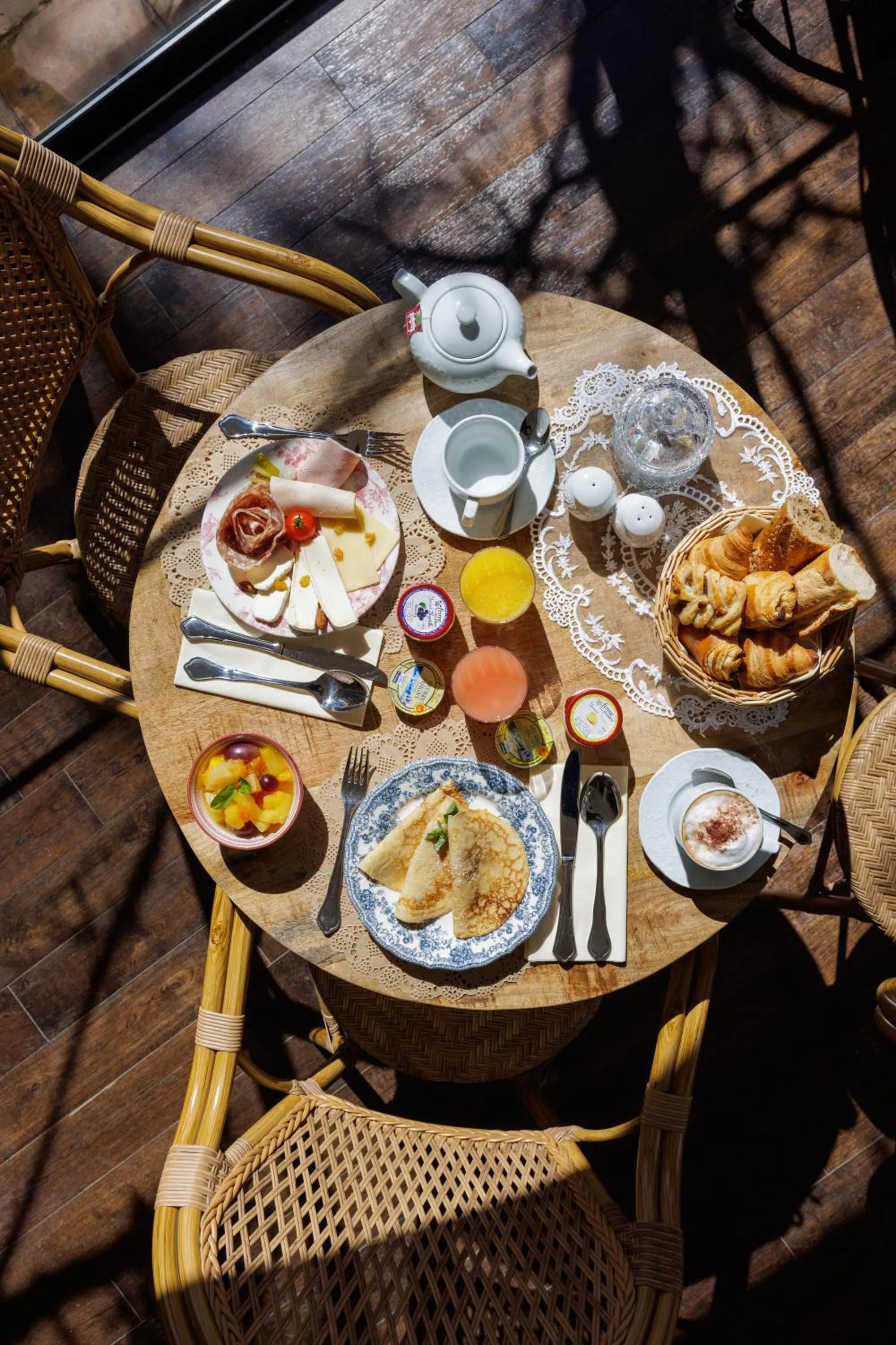 Breakfast in Hôtel La Villa Sainte Valérie Adults Only