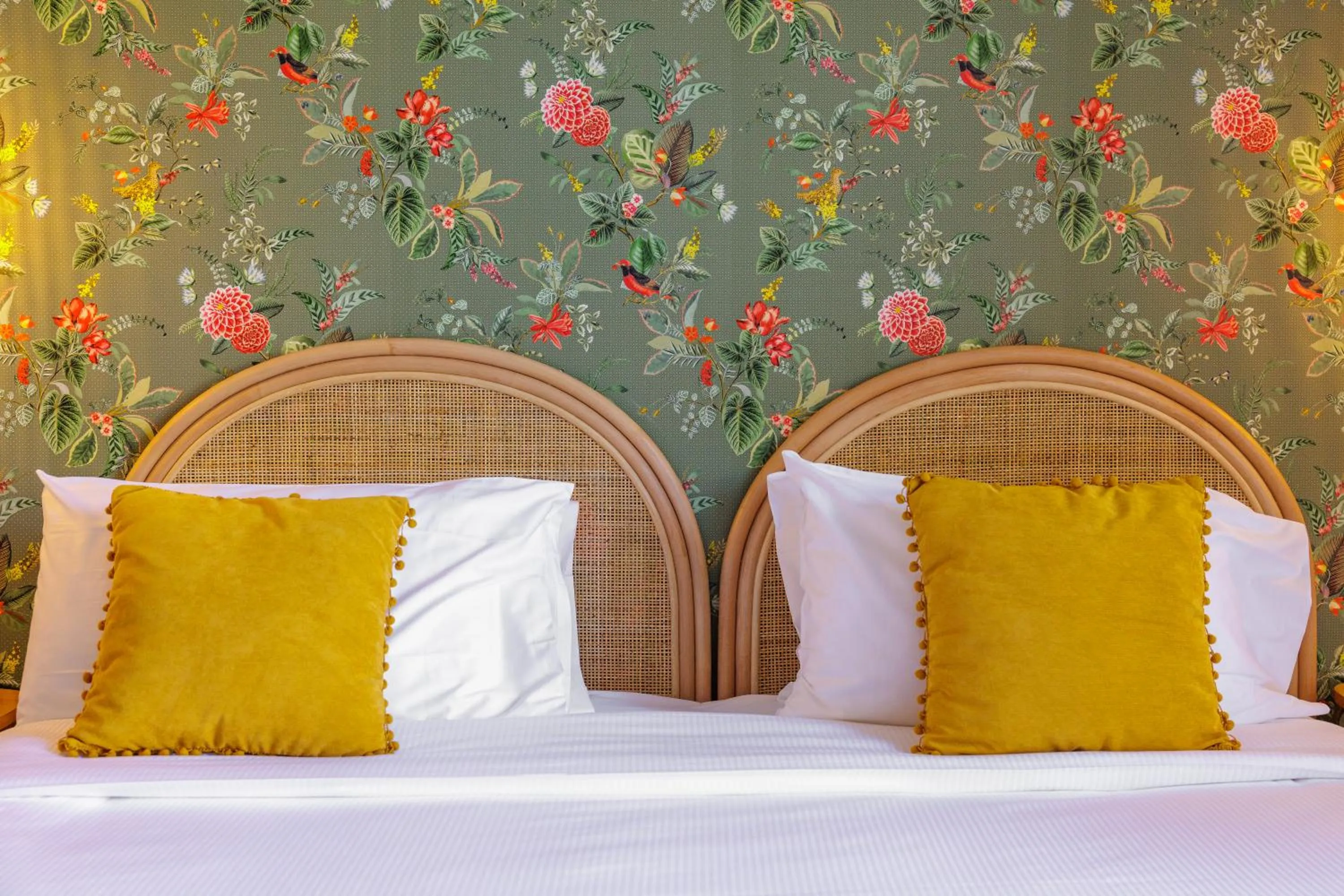 Decorative detail, Bed in Hôtel La Villa Sainte Valérie Adults Only