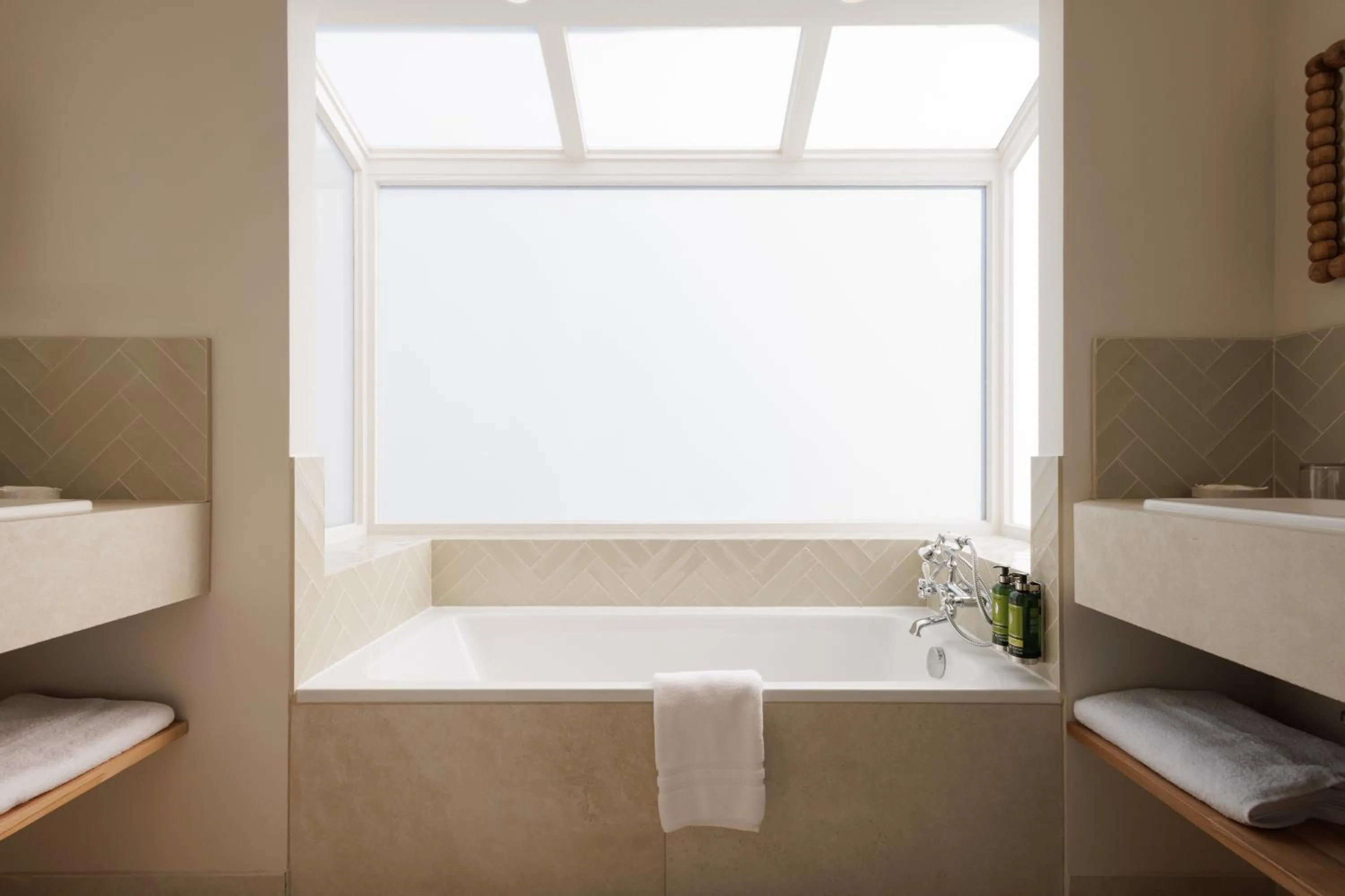 Bathroom in Hôtel La Villa Sainte Valérie Adults Only