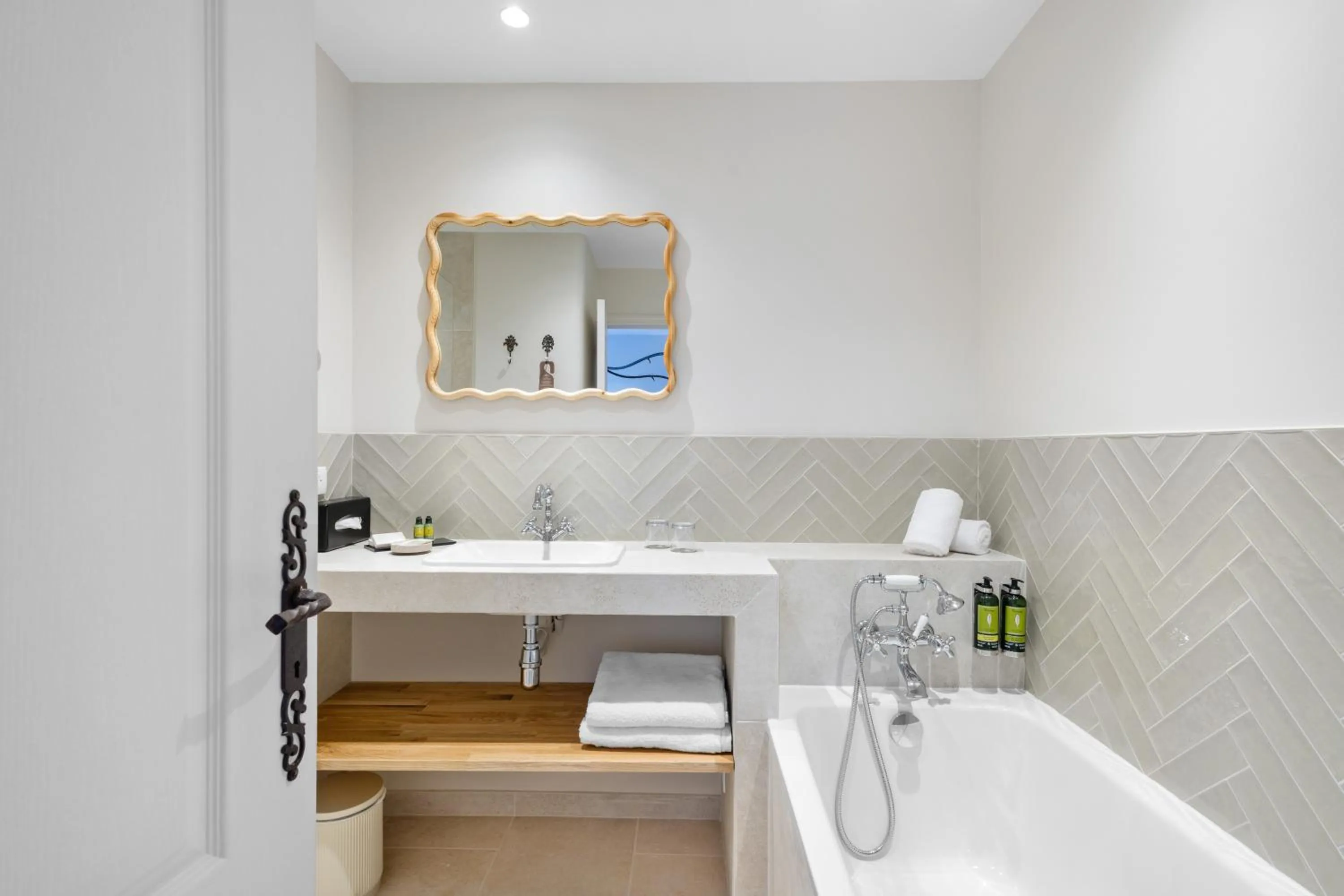 Bathroom in Hôtel La Villa Sainte Valérie Adults Only