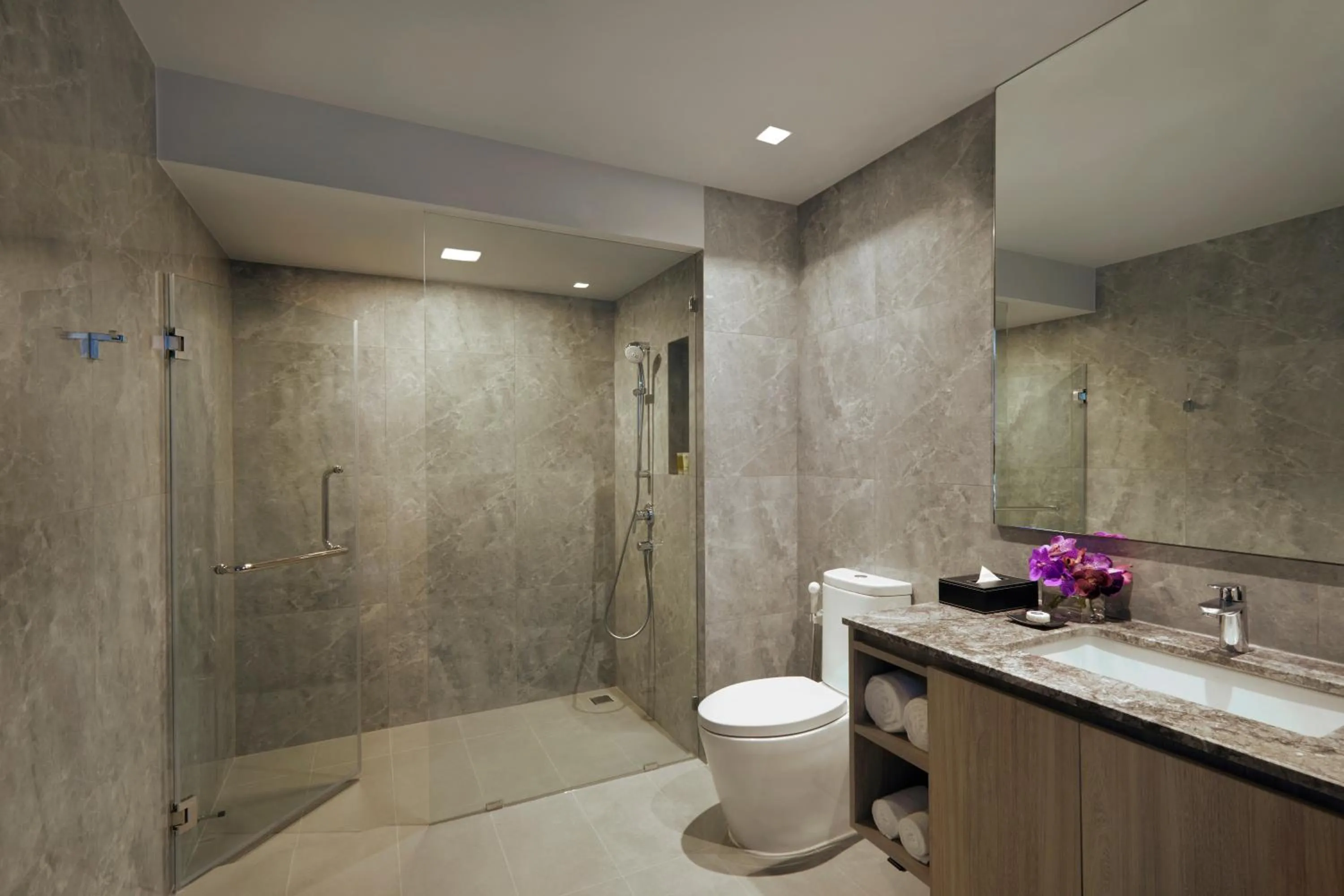 Shower in Somerset Rama 9 Bangkok