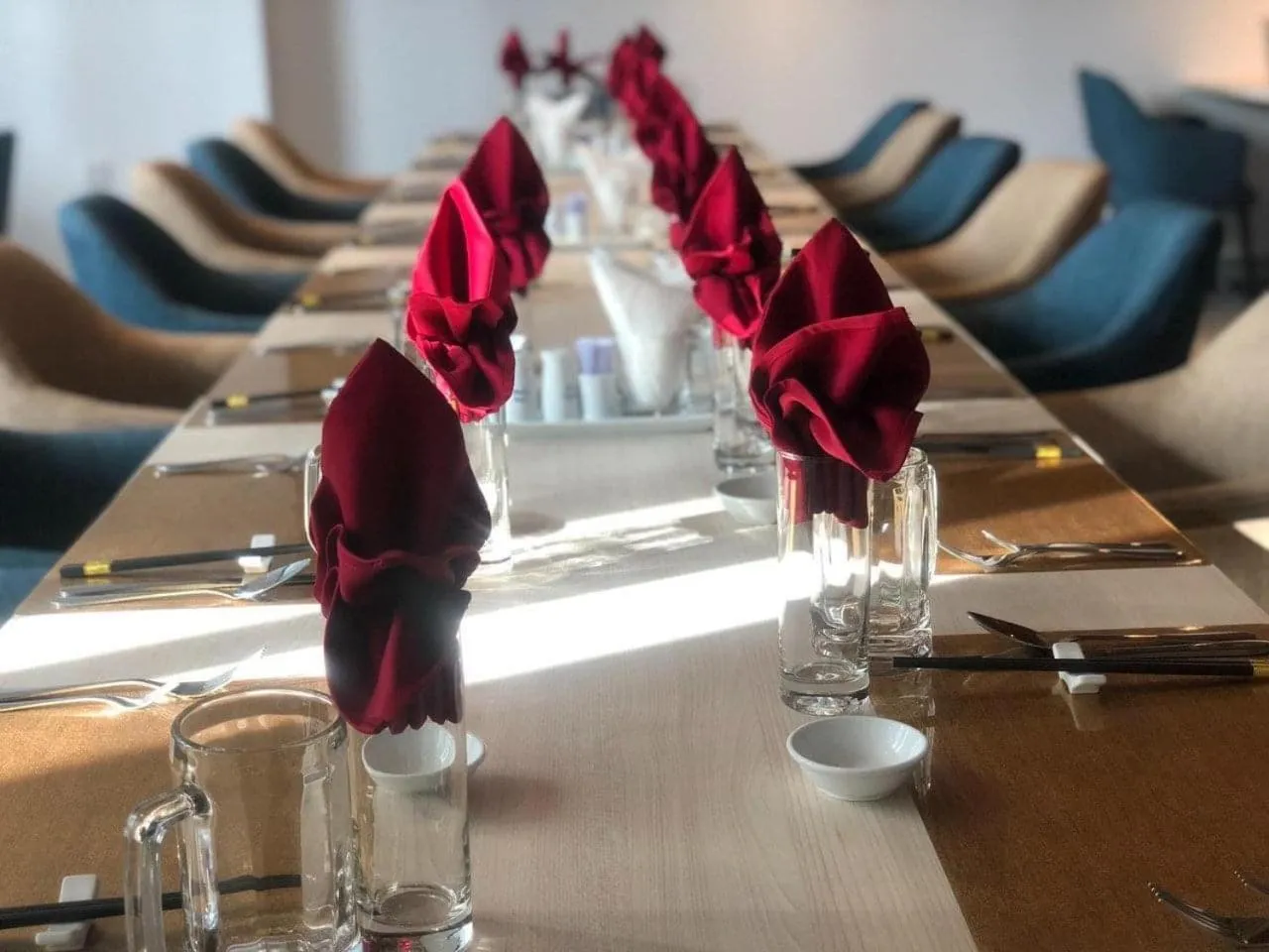 Restaurant/places to eat in The Time Hotel