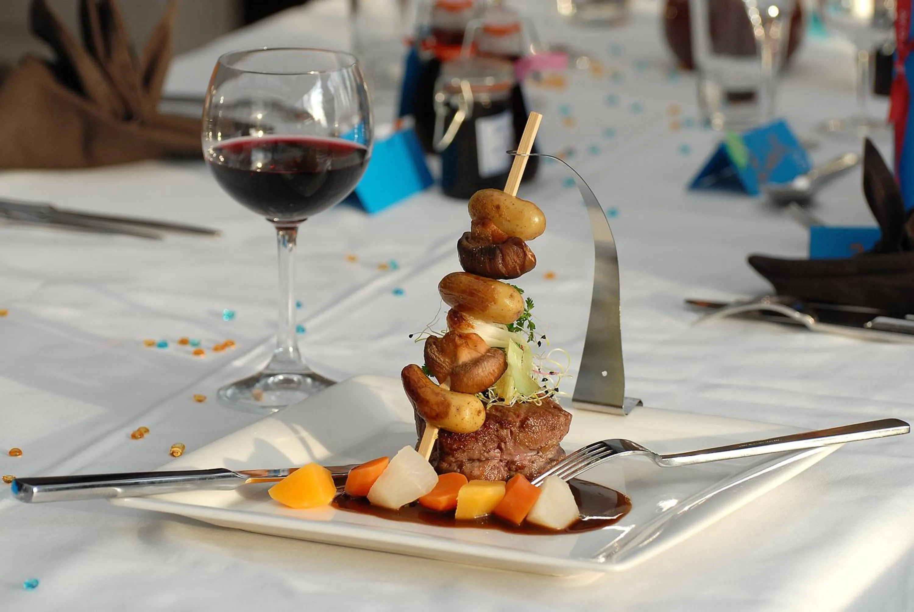 Food and drinks in Sud Hotel