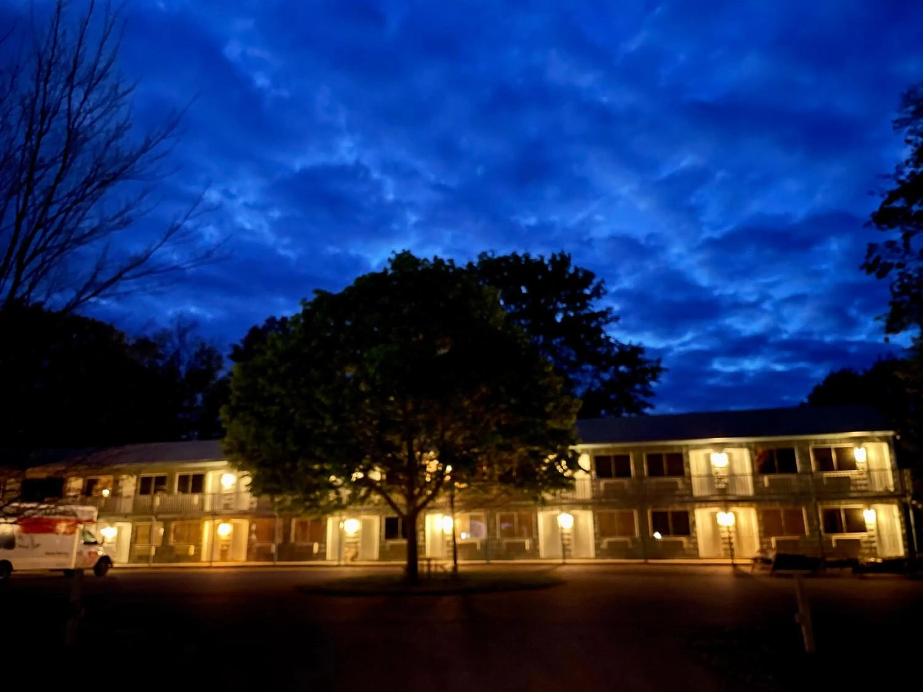 Property building in Anchorage Motel