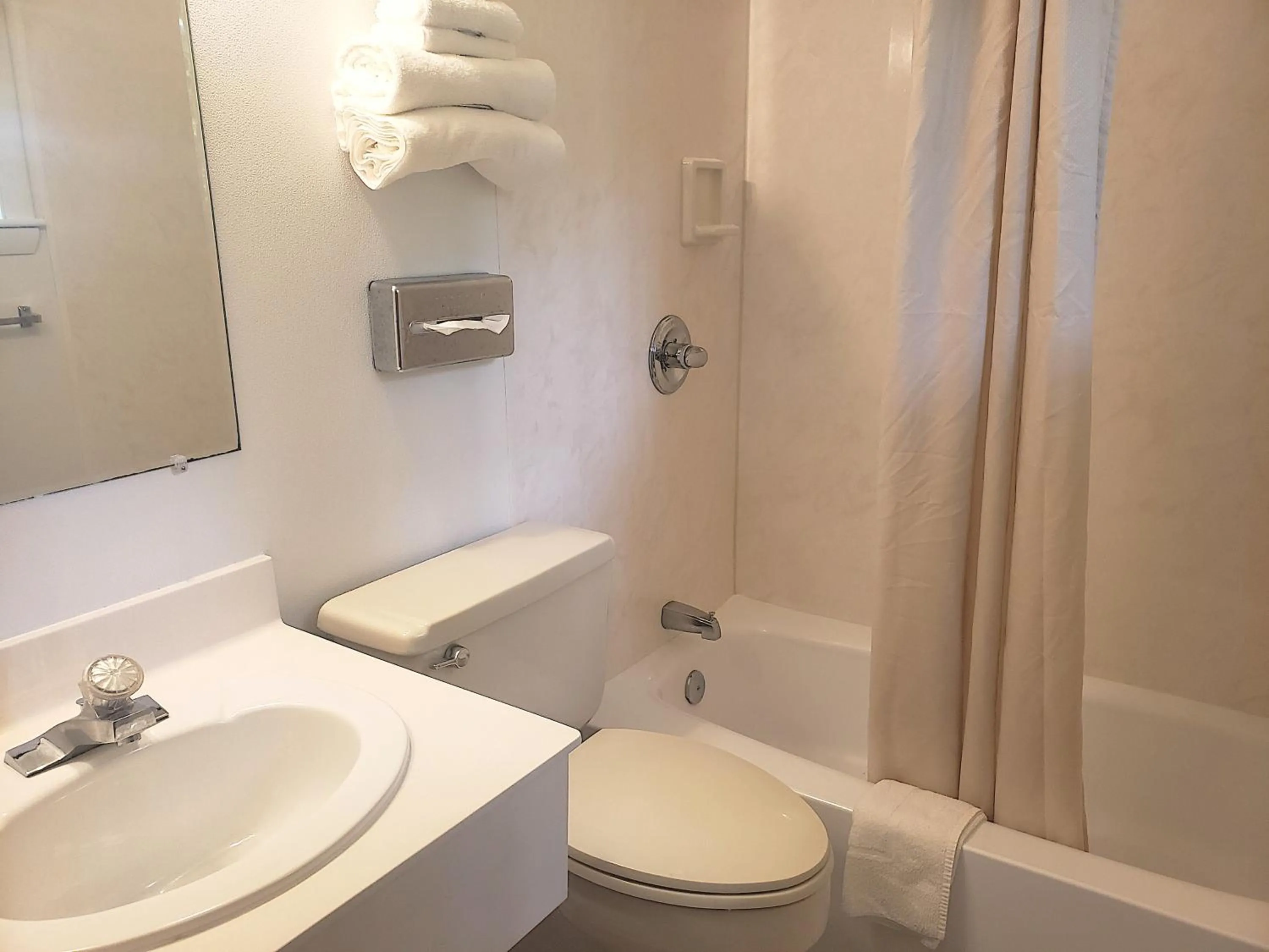 Bathroom in Anchorage Motel