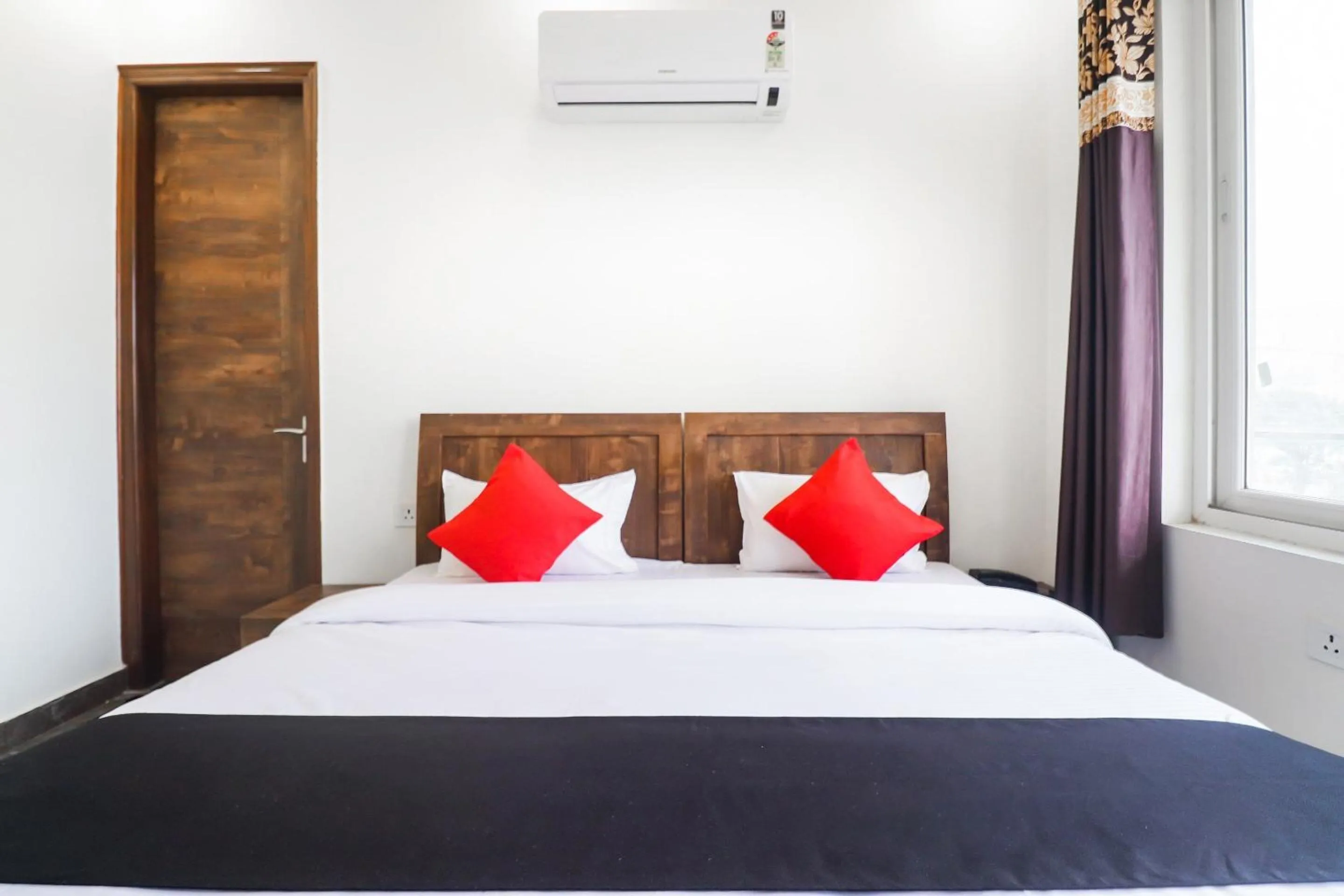 Bedroom, Bed in Collection O Green Leaf Residency