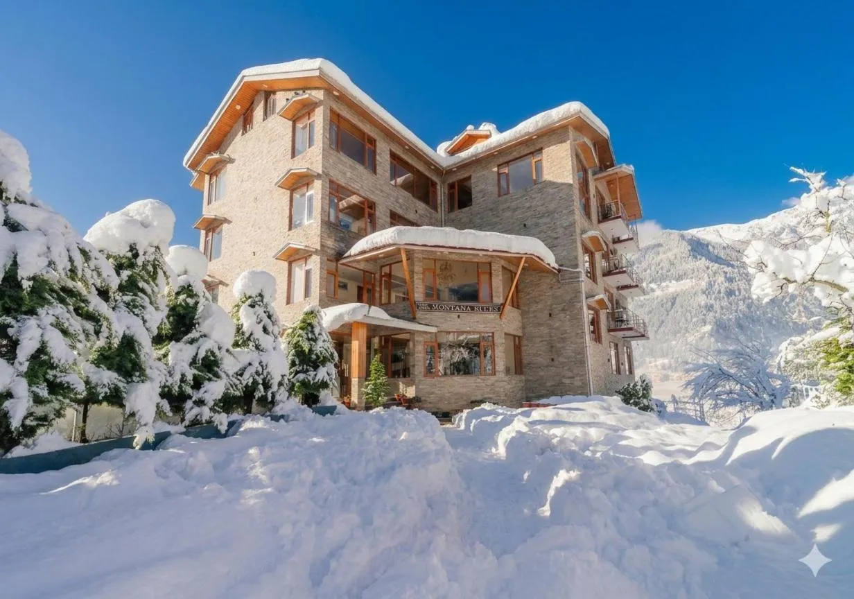 Snow City's Montana Blues Resort Manali - Heated & Air-Cooled Stay