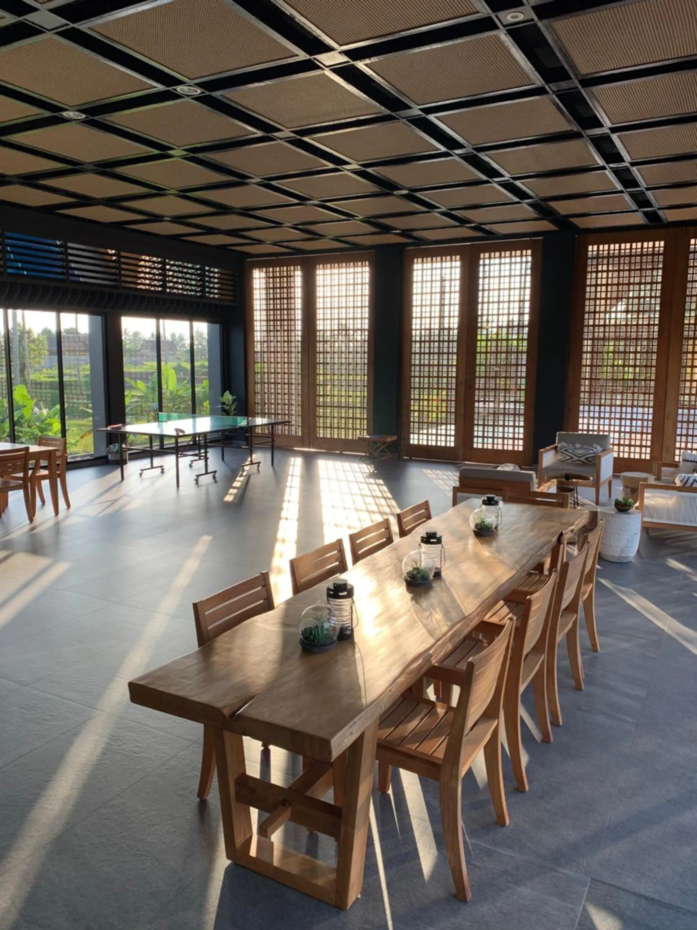 Restaurant/places to eat in Umah Tirta