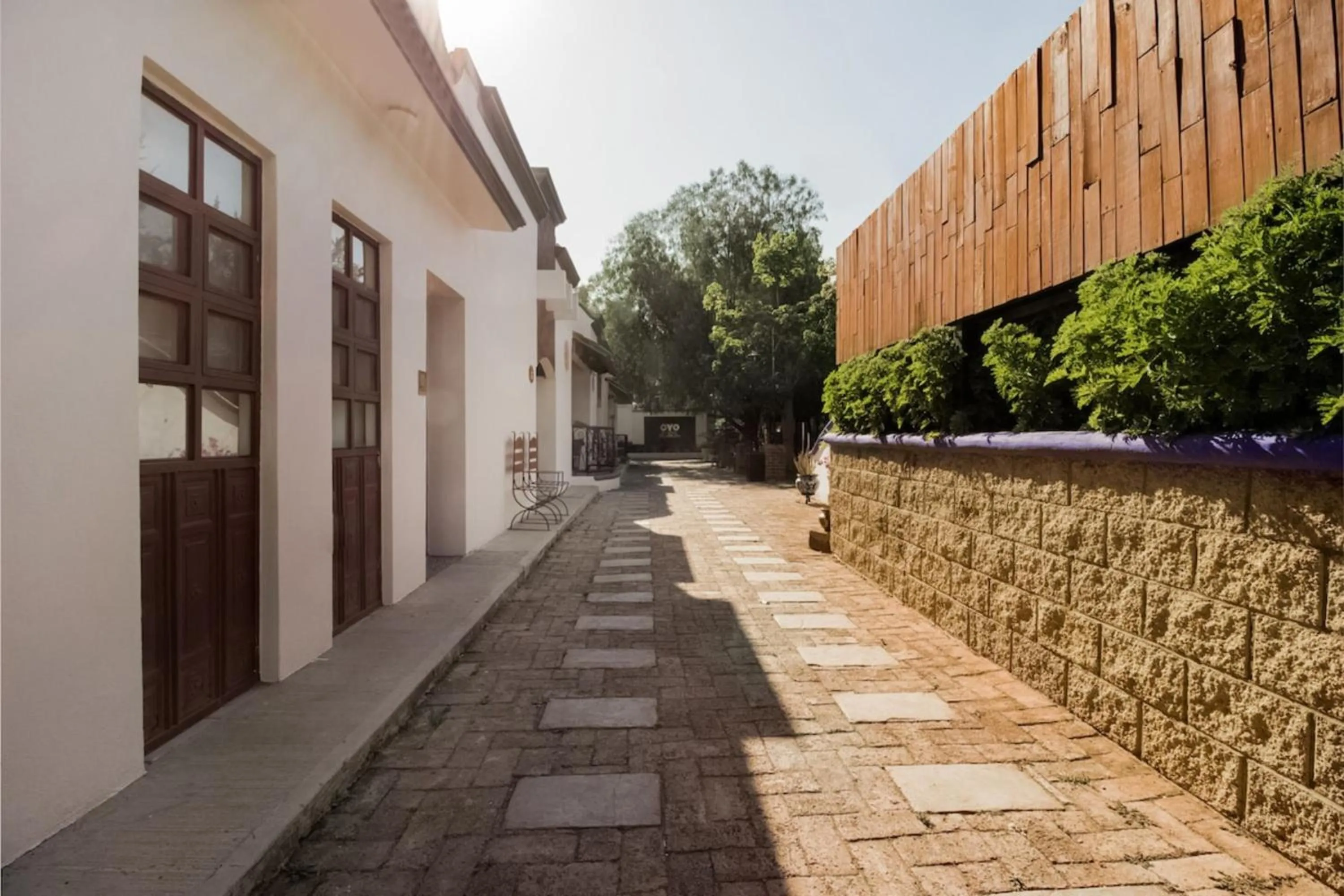 Area and facilities in Capital O Colón, Ciudad Guzmán Jalisco