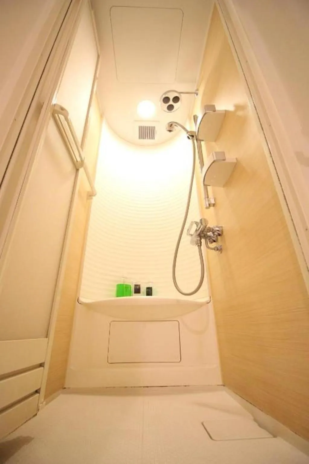 THE NEXT DOOR Dormitory & Private Hostel