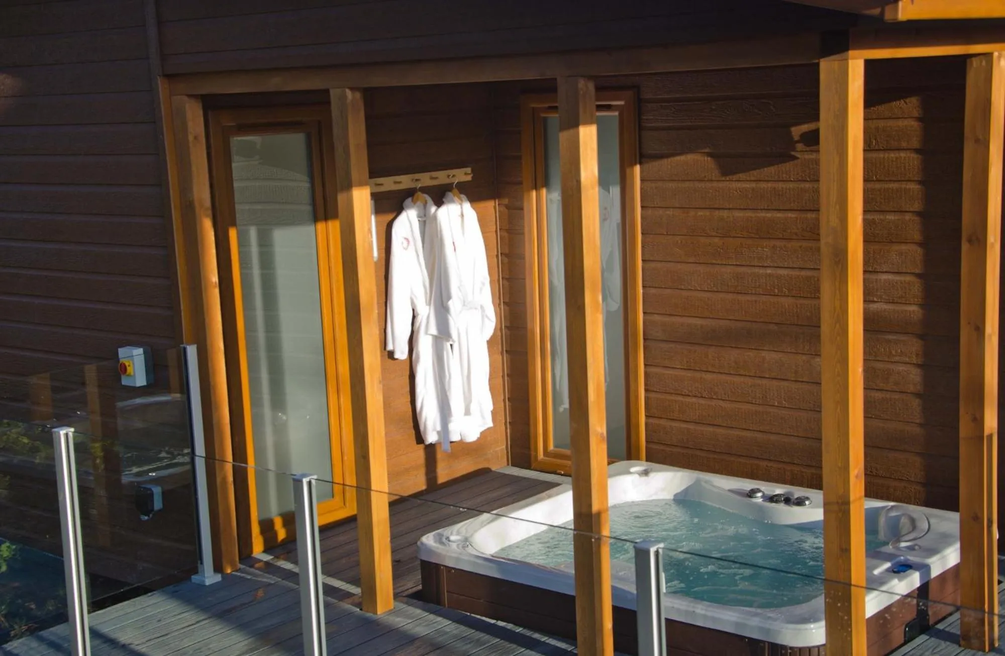 Property building in Hollicarrs - Honeycomb Lodge