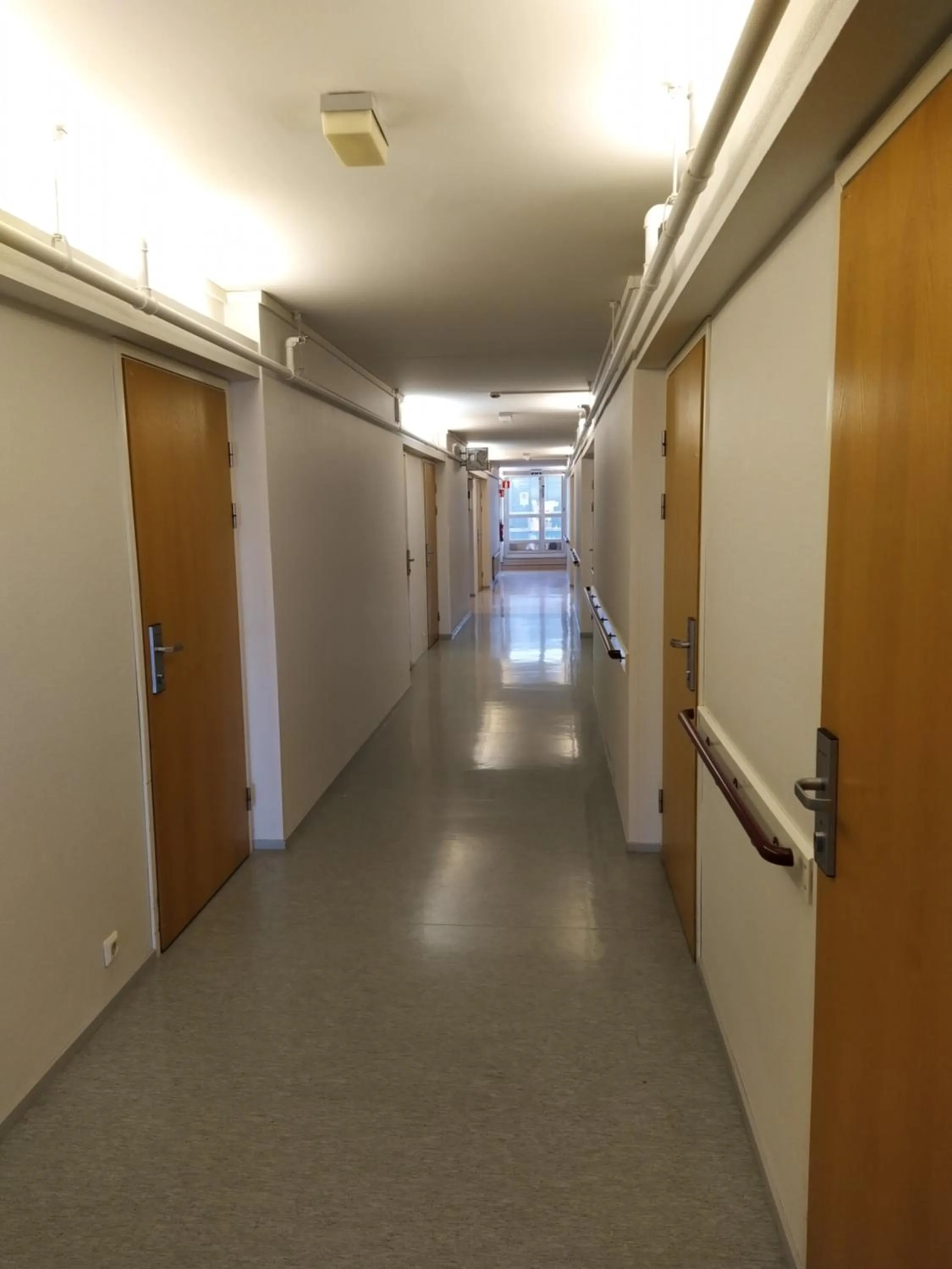 Area and facilities in West Side Hotel