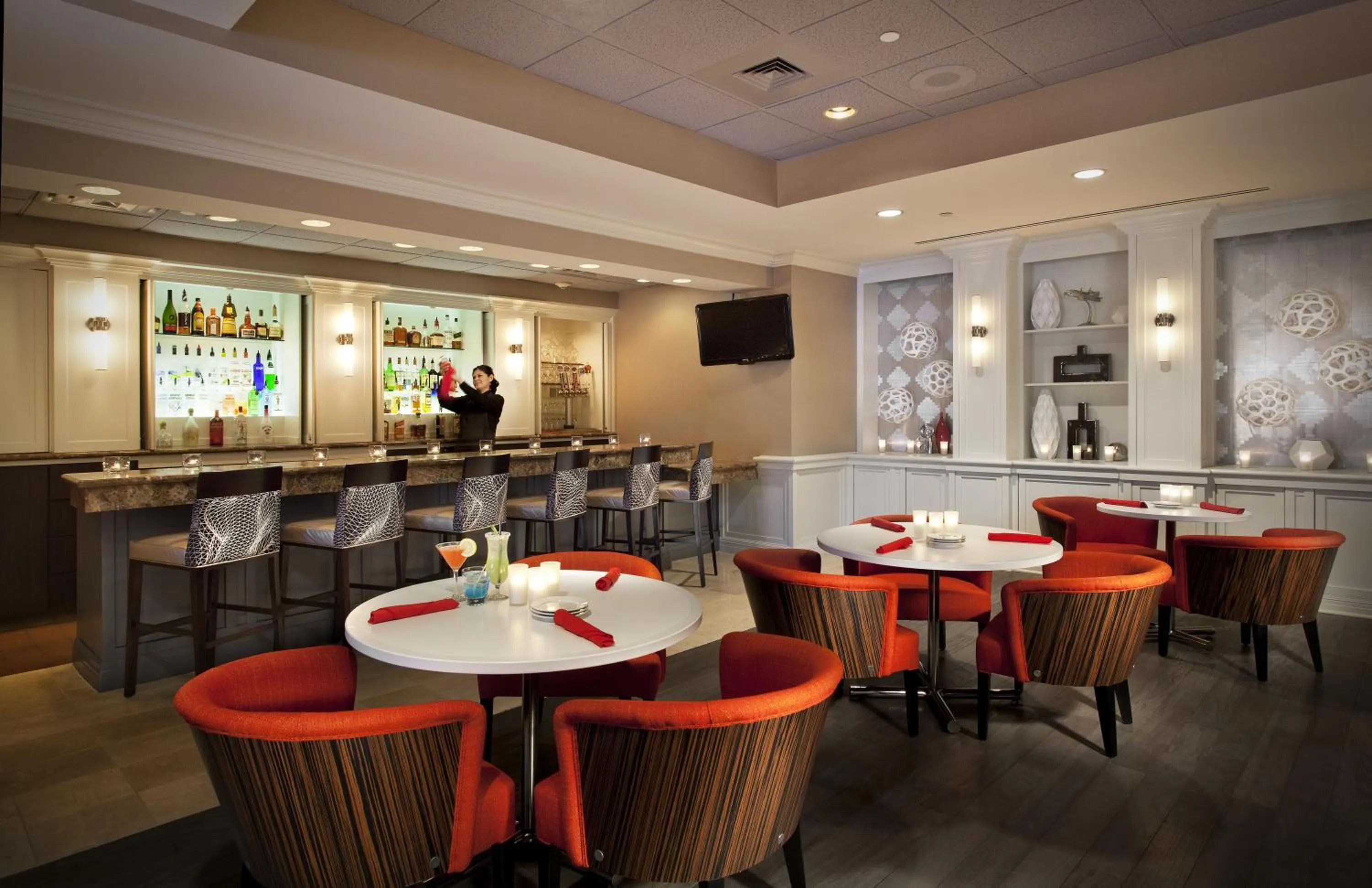 Restaurant/places to eat in Radisson Hotel Phoenix Airport