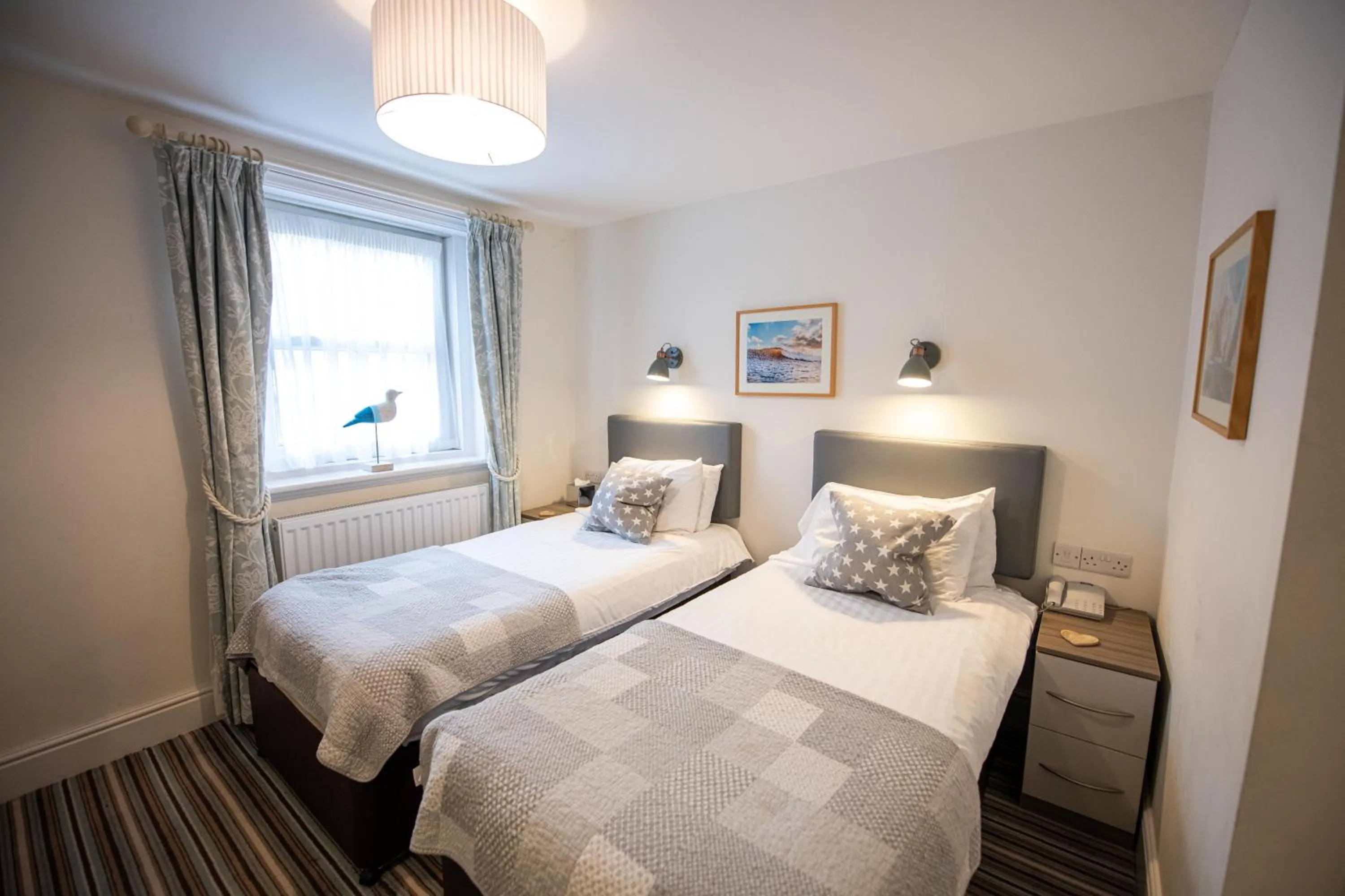 Bed in The Kingswood Hotel