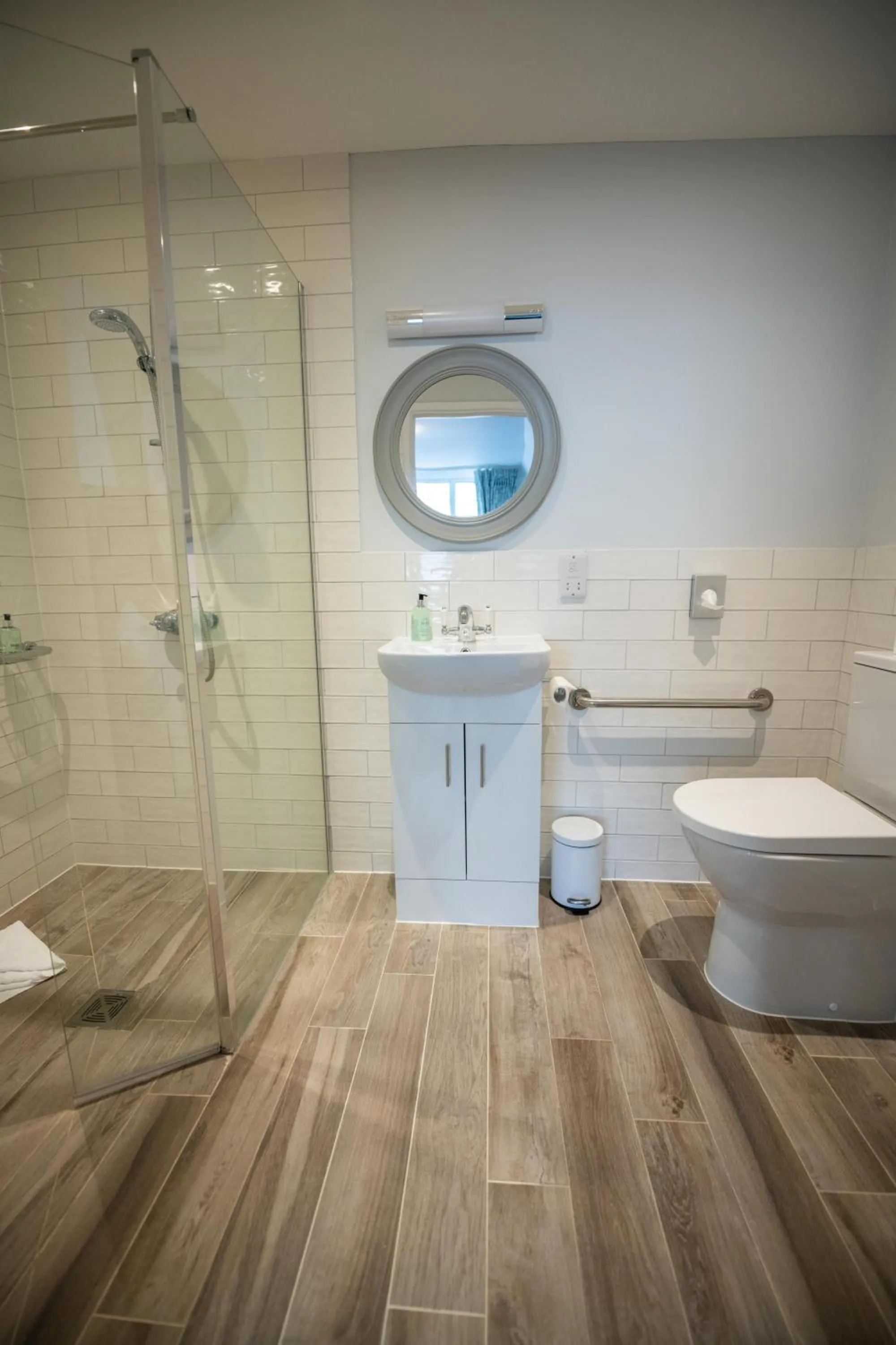 Bathroom in The Kingswood Hotel