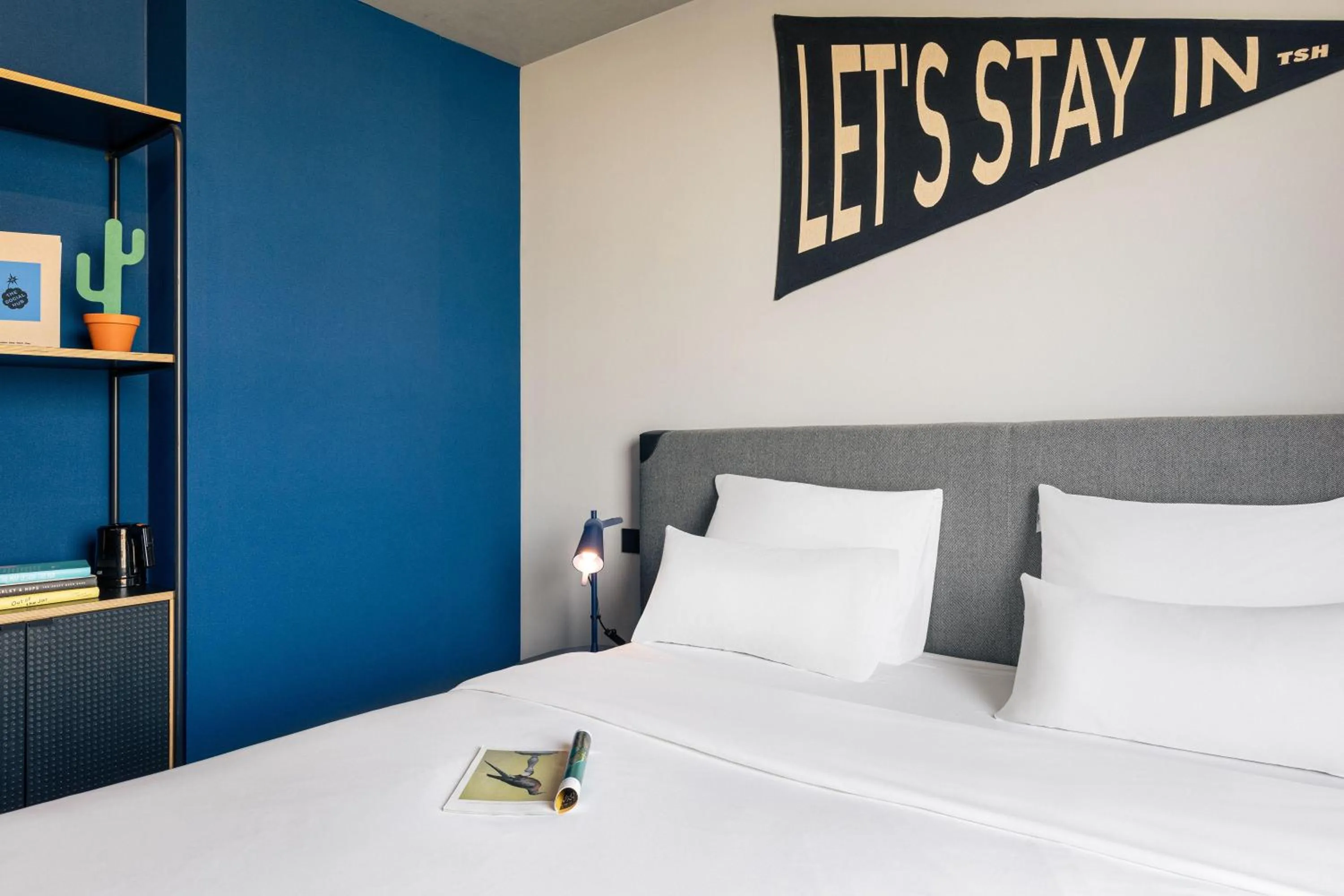 Photo of the whole room, Bed in The Social Hub Vienna