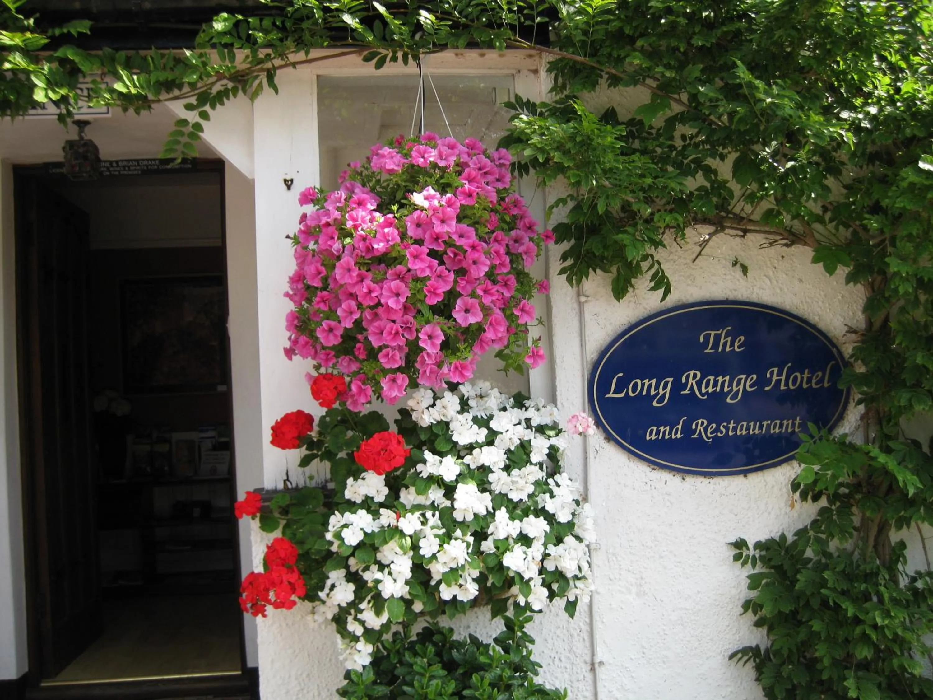 Lobby or reception in The Long Range