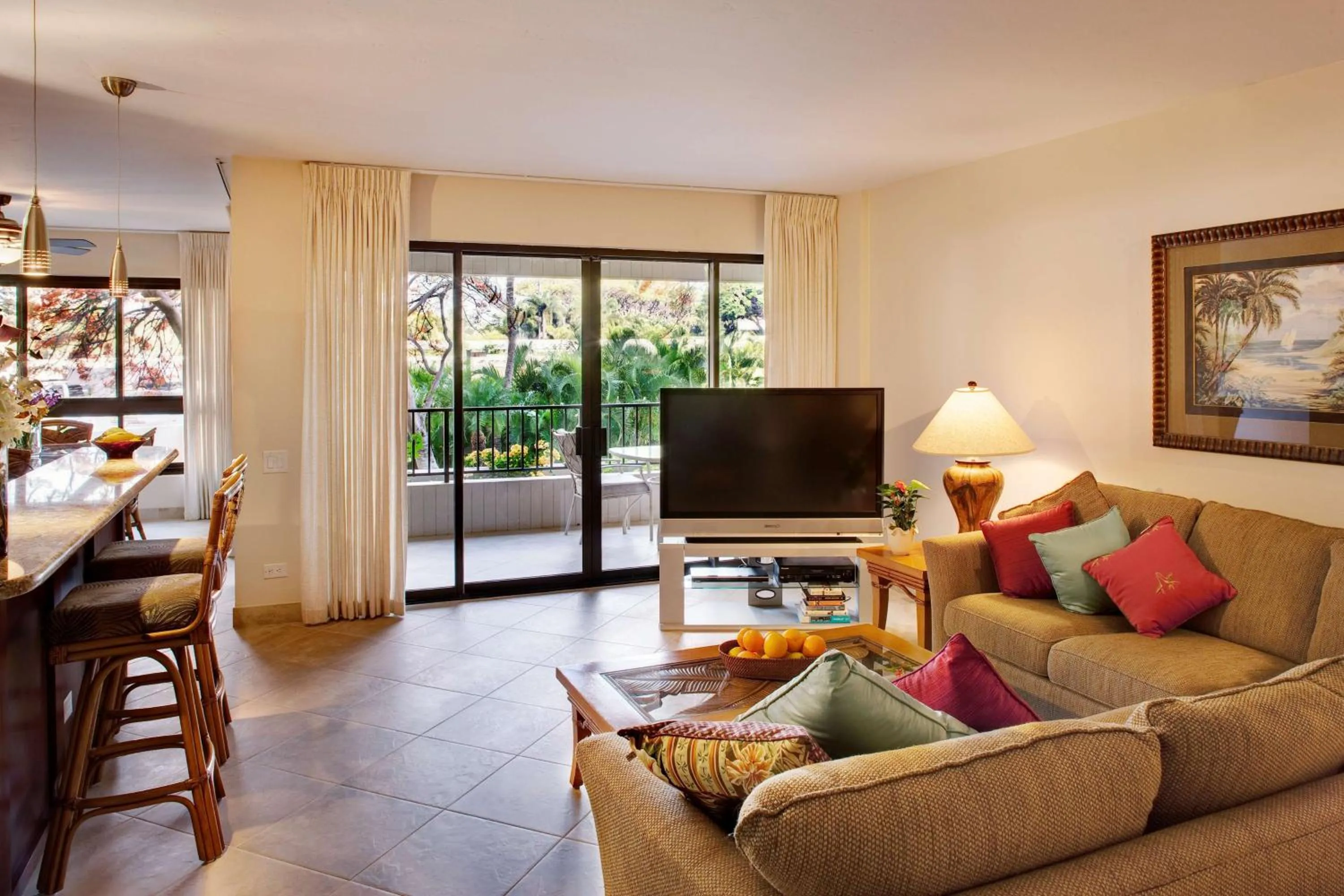 Photo of the whole room in Kaanapali Alii