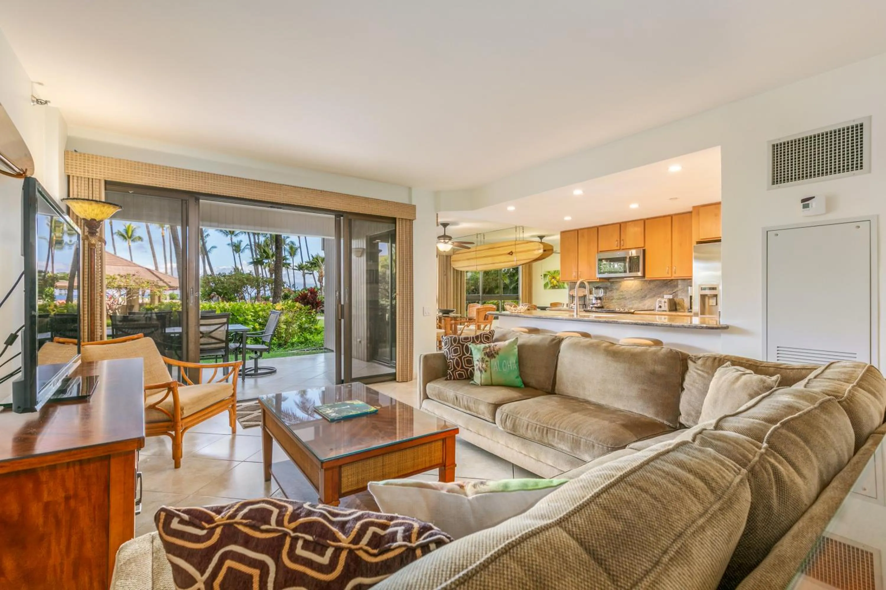 Living room in Kaanapali Alii