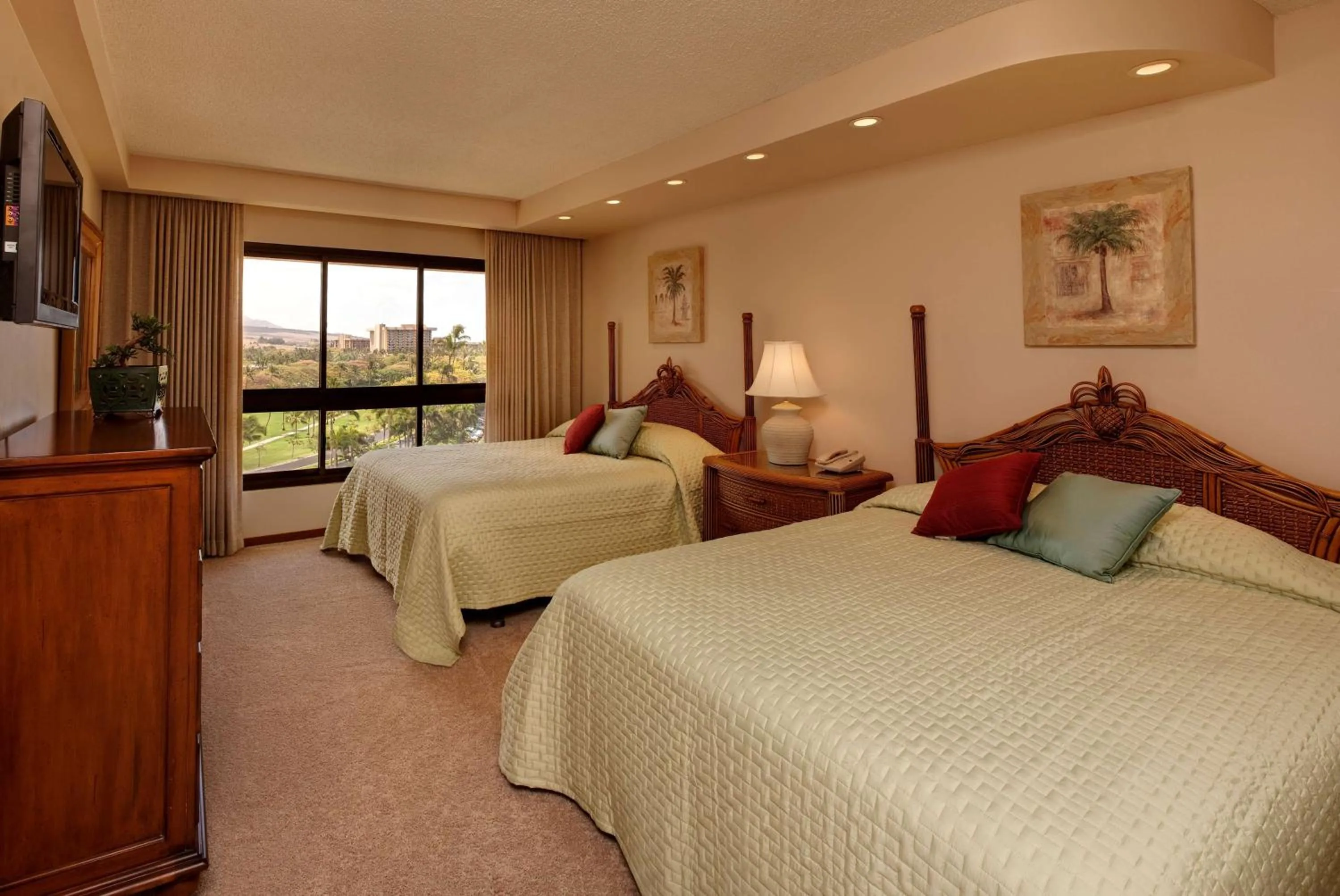 Photo of the whole room in Kaanapali Alii