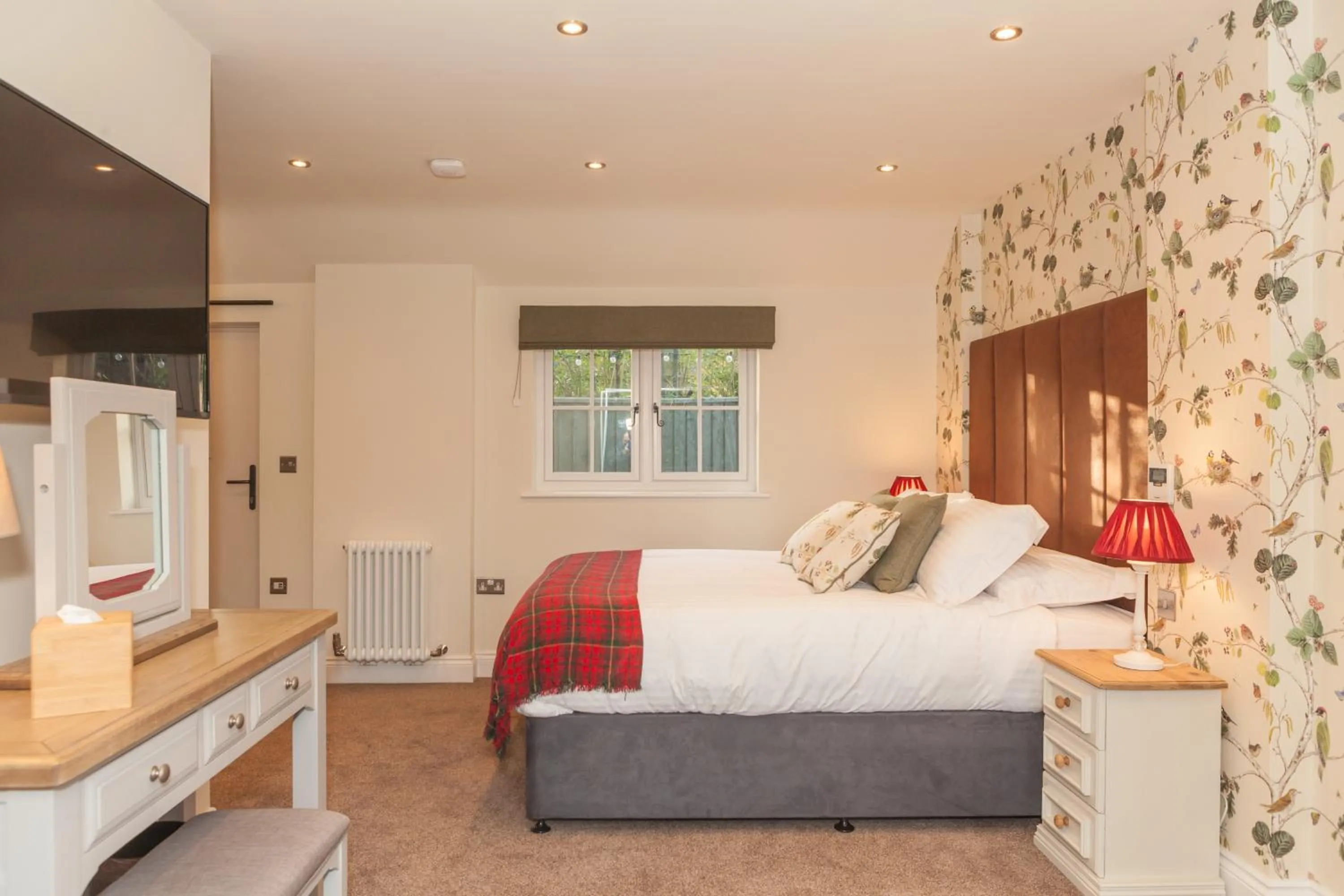 Other, Bed in Thatched Eaves