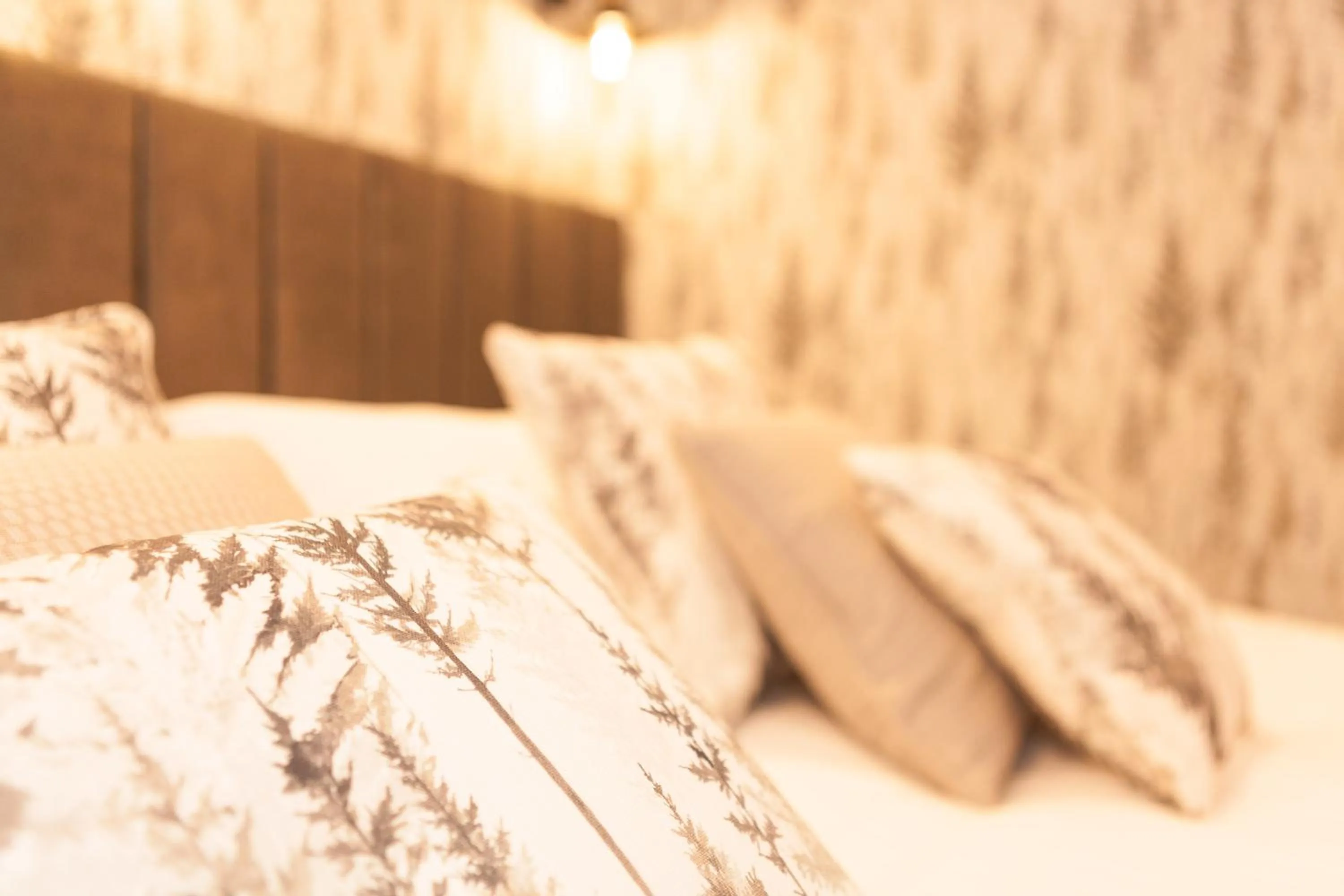 Other, Bed in Thatched Eaves