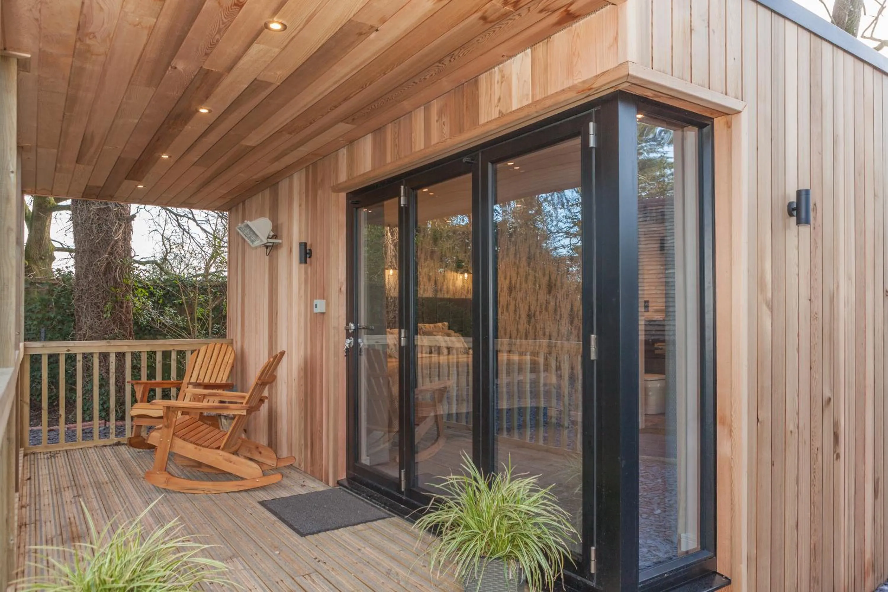 Garden in Thatched Eaves
