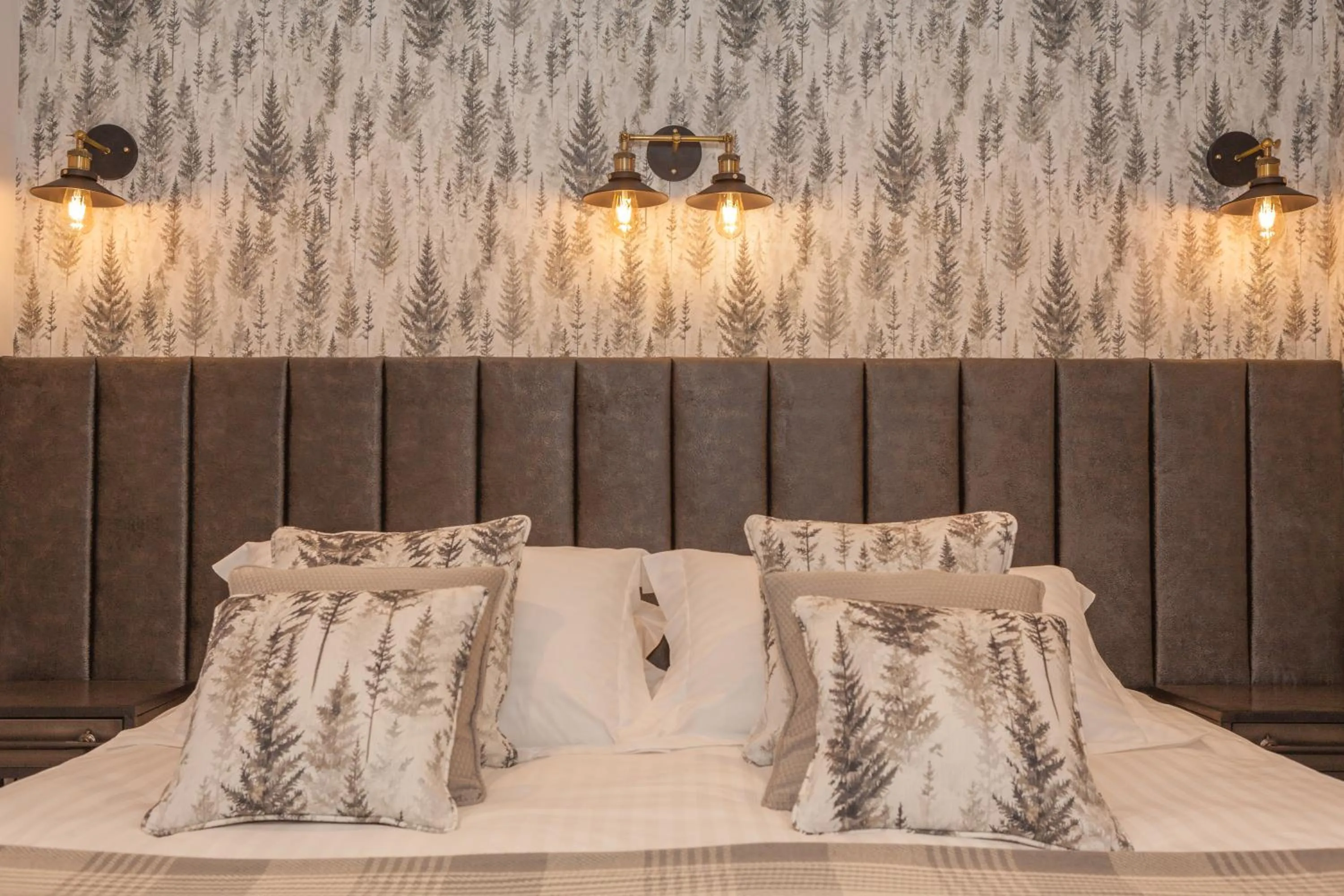 Other, Bed in Thatched Eaves