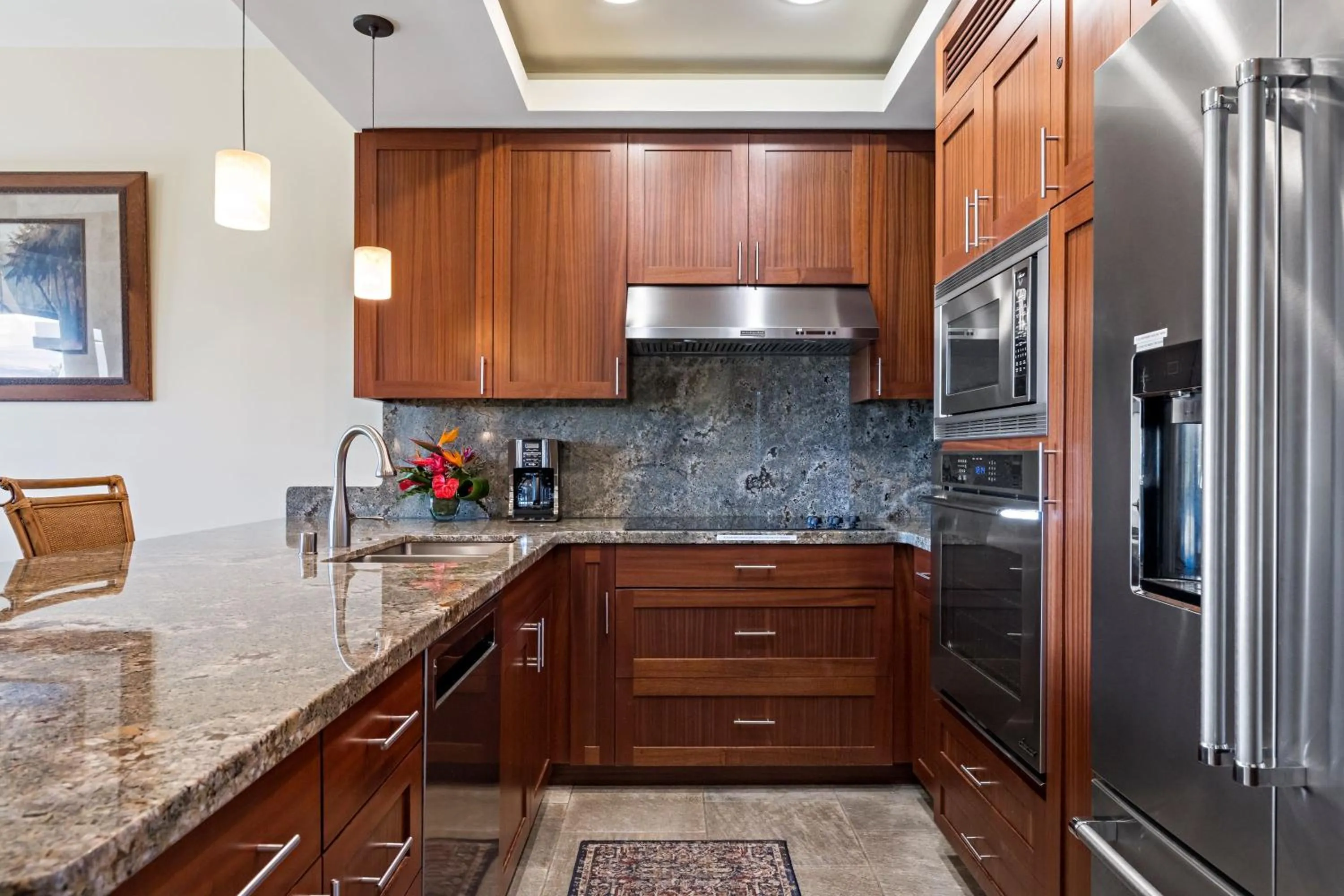 Kitchen or kitchenette in Mauna Lani Point