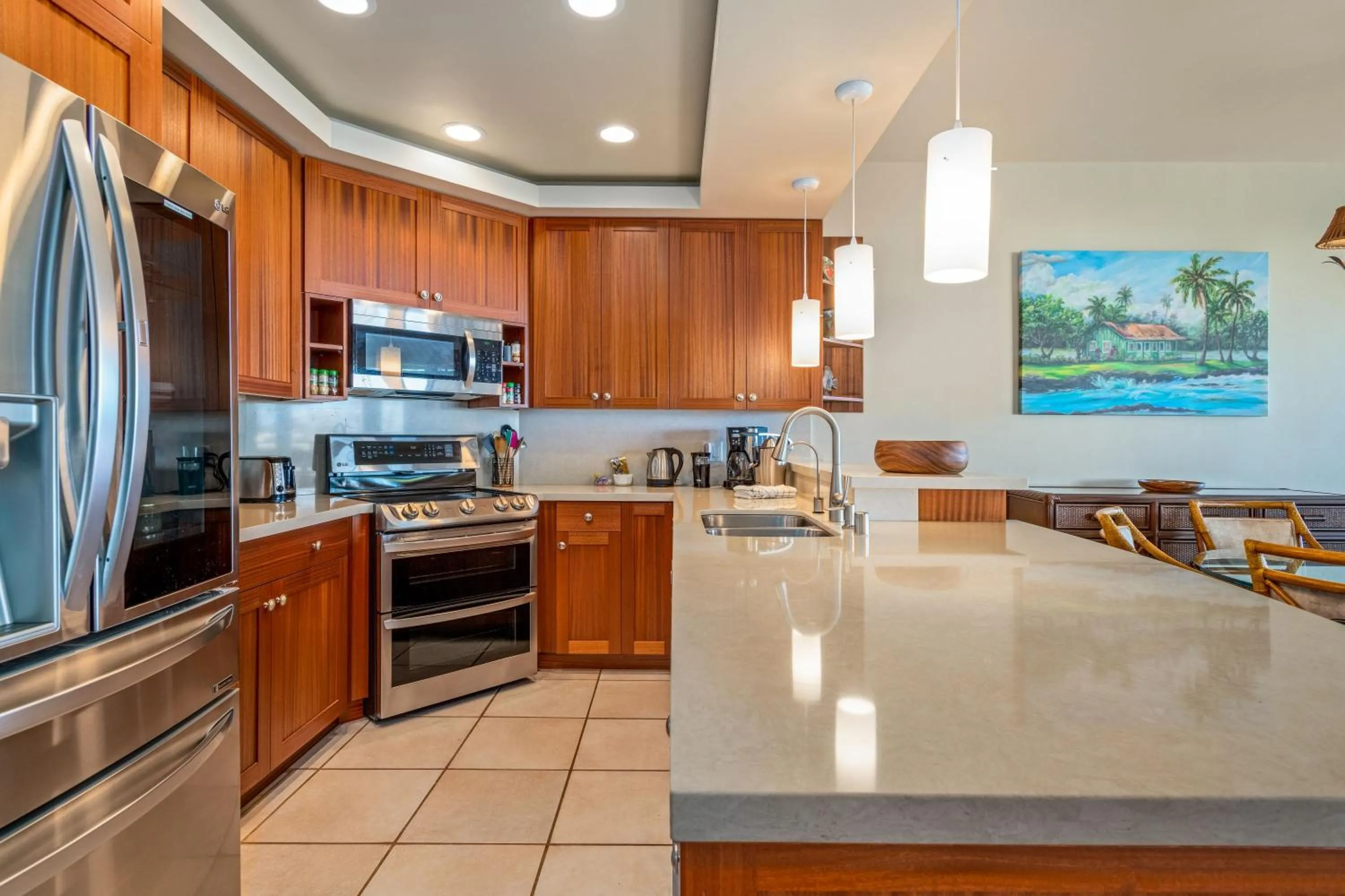 Kitchen or kitchenette in Mauna Lani Point