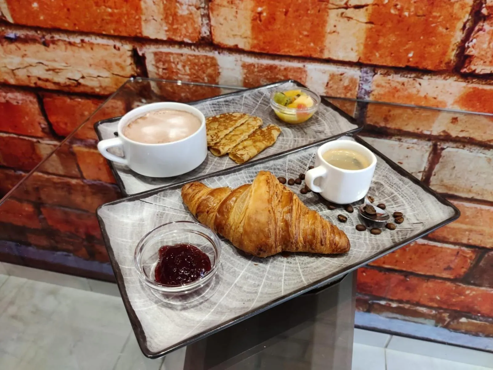 Food in The Originals Boutique, Hôtel de l'Univers, Montluçon